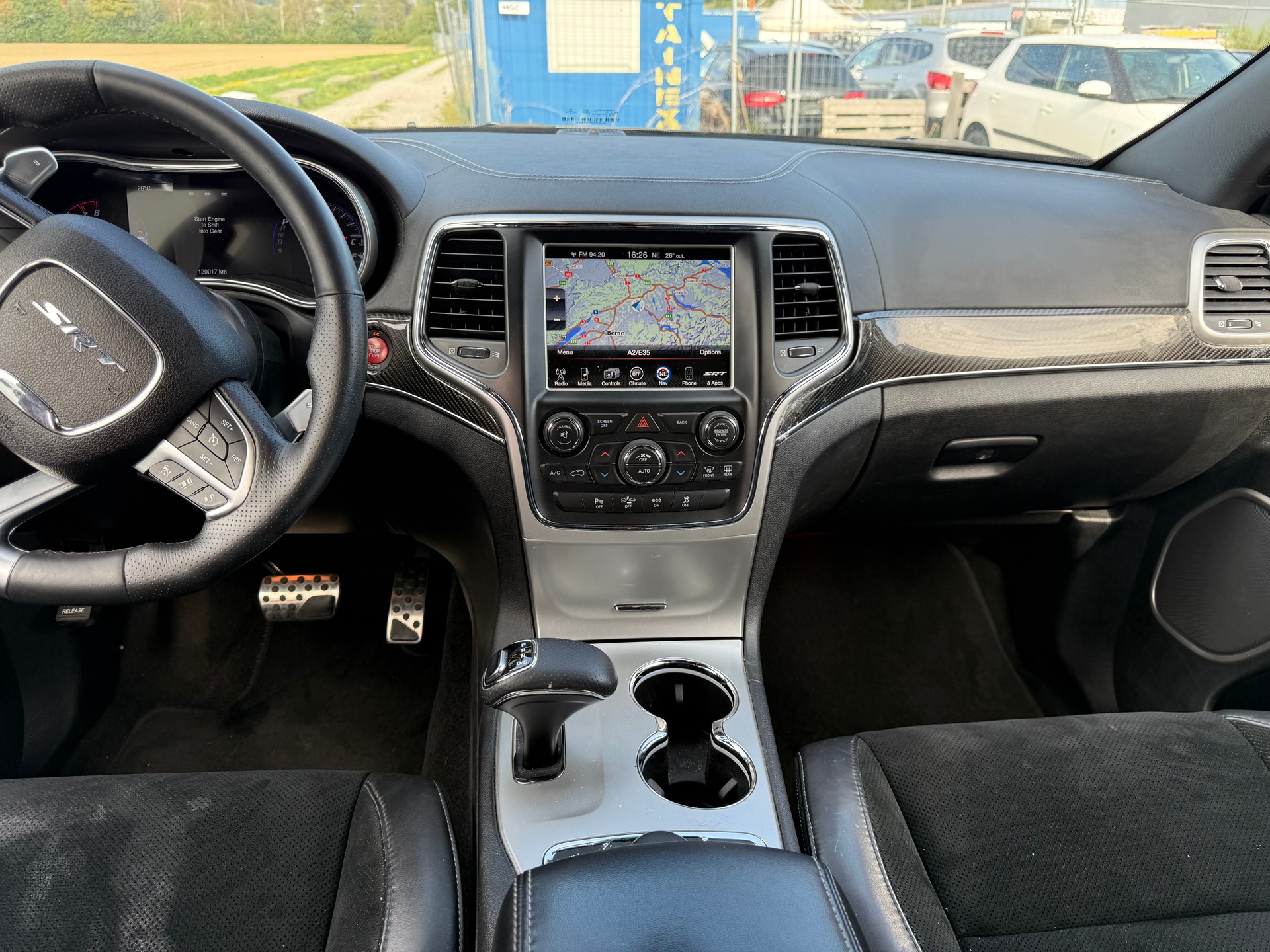 JEEP Grand Cherokee 6.4 V8 HEMI SRT8 Automatic-image-6