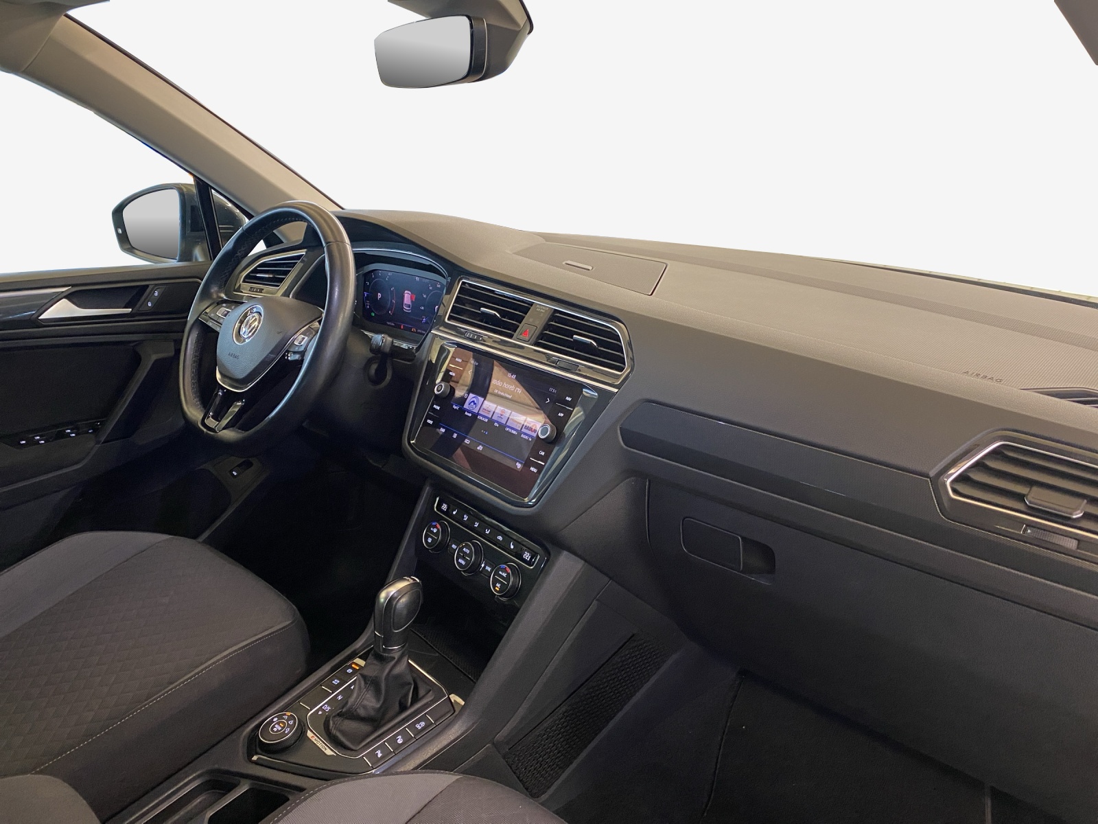 VW Tiguan 2.0TSI Comfortline 4Motion DSG-image-13