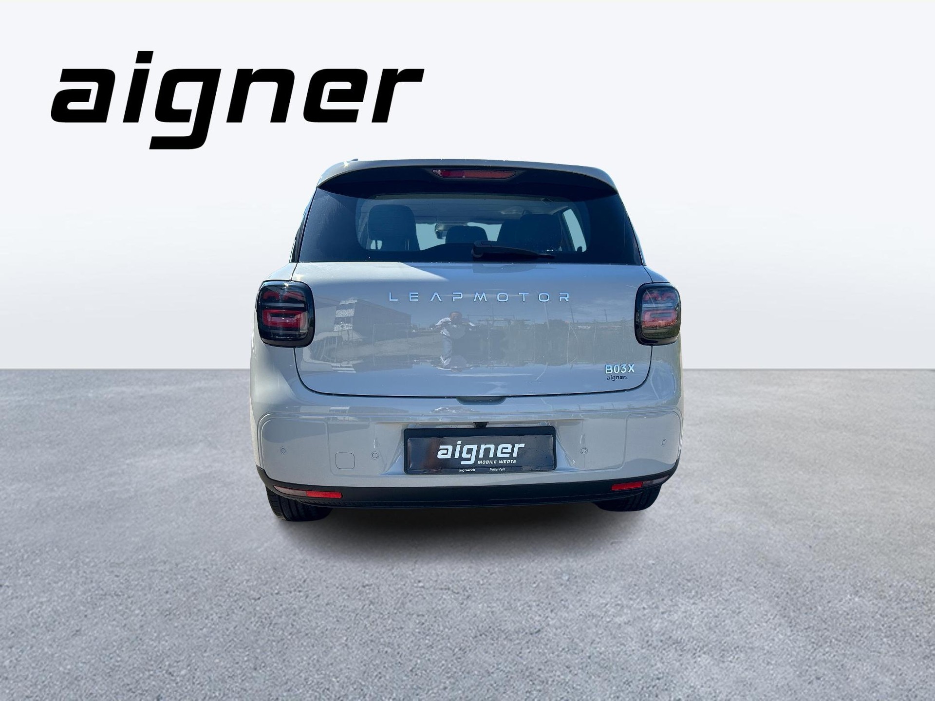 LEAPMOTOR B03X EV-image-3