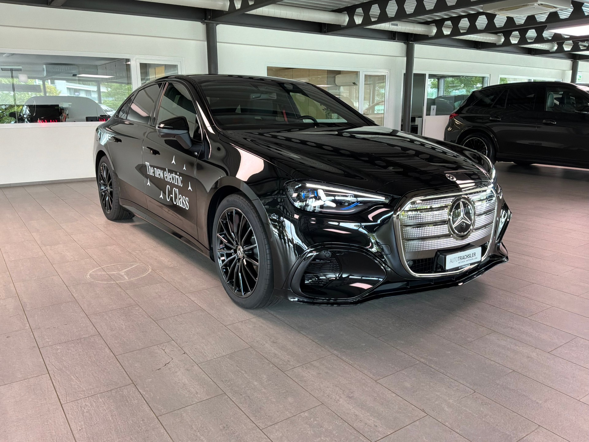 MERCEDES-BENZ C400 4Matic EQ Technologie-image-2