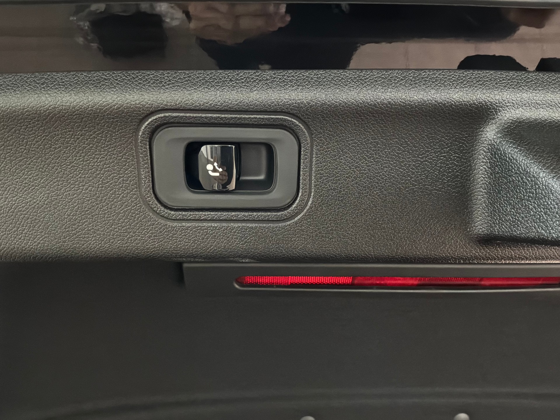 MERCEDES-BENZ C400 4Matic EQ Technologie-image-7