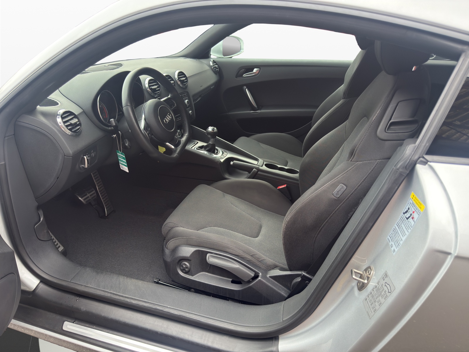 AUDI TT Coupé 2.0 TFSI quattro S-tronic-image-8