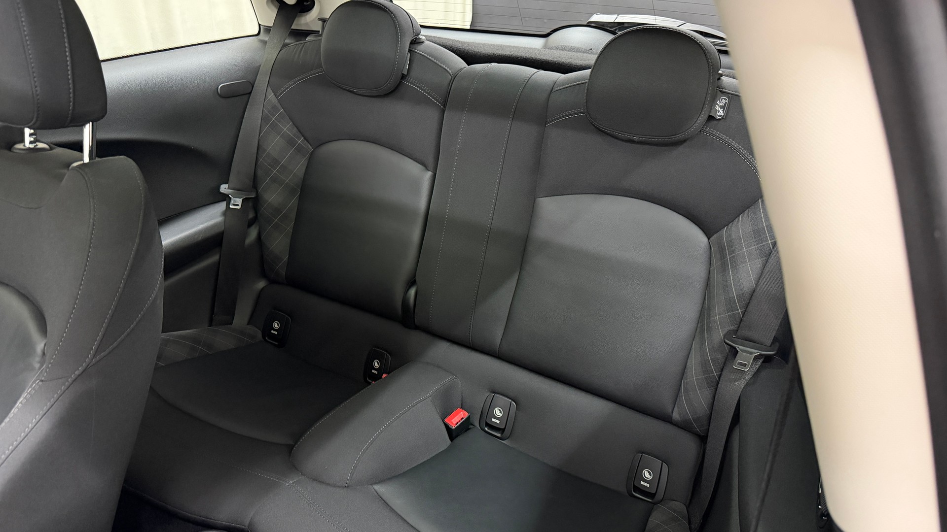 MINI Cooper Steptronic DKG-image-11