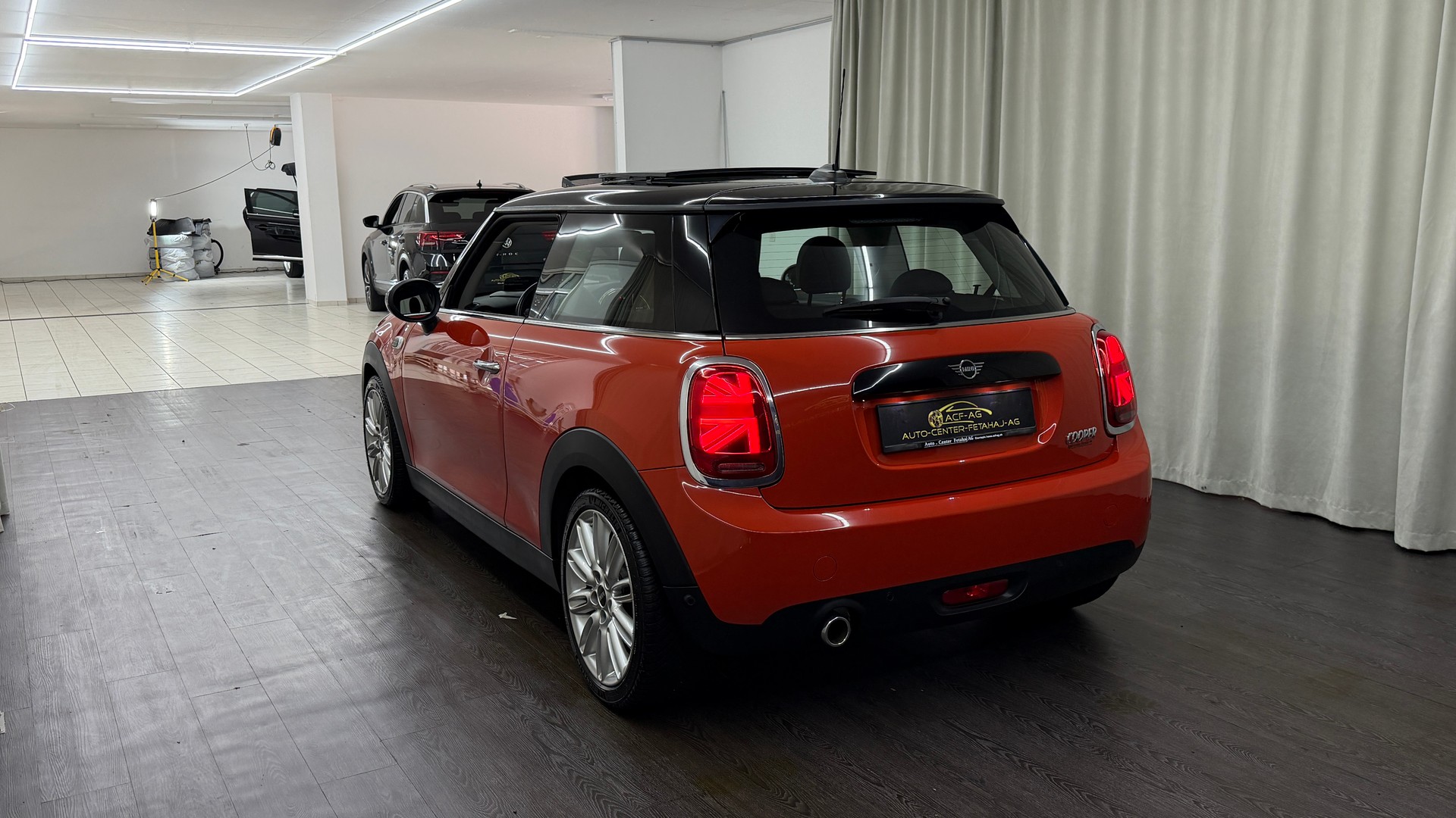 MINI Cooper Steptronic DKG-image-5