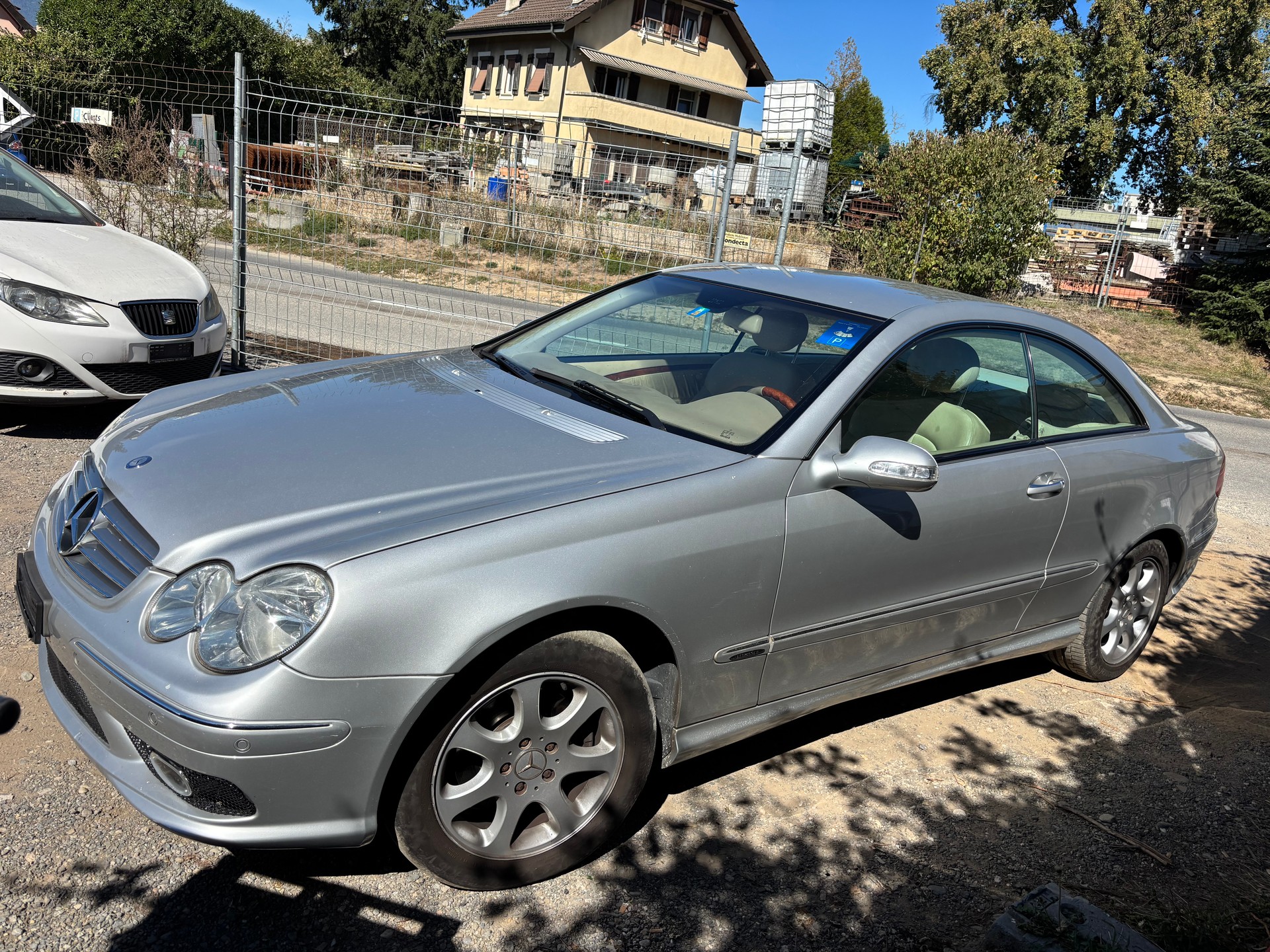 MERCEDES-BENZ CLK 320 Elégance Automatic-image-2