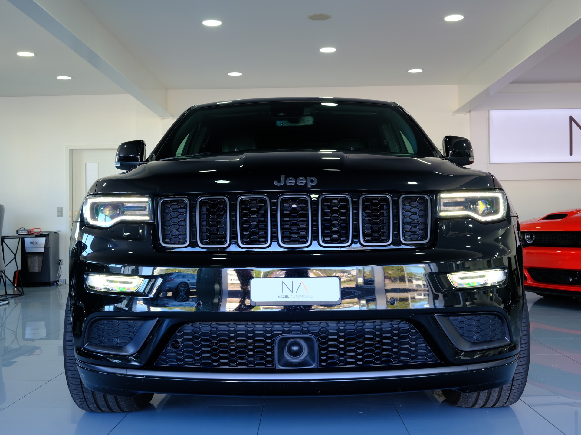 JEEP Grand Cherokee 3.0 CRD Summit Automatic *PANORAMADACH* *RÜCKFAHRKAMERA*-image-2