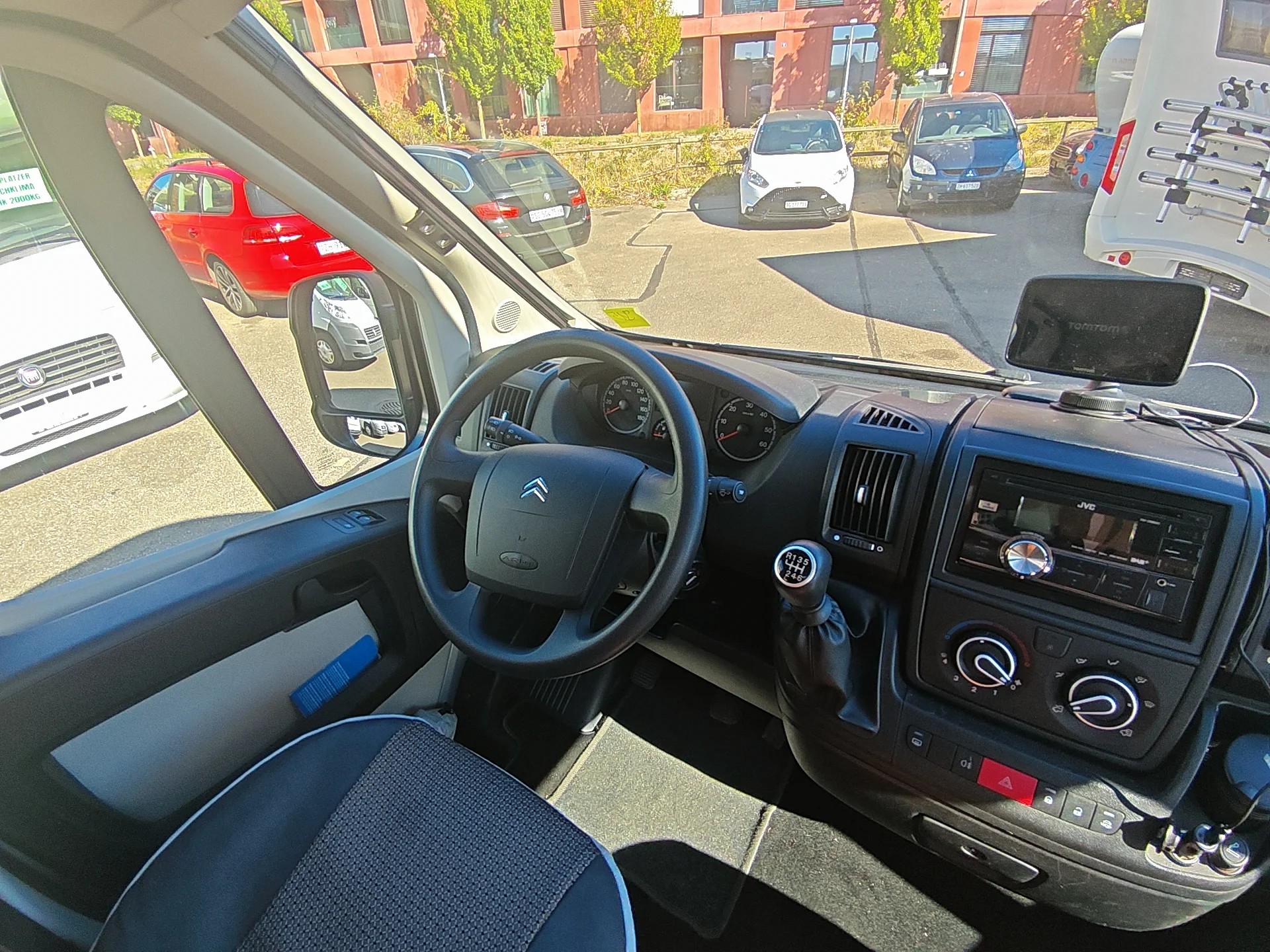 PÖSSL 2 WIN *** Pkw-ähnliche Alltagstauglichkeit, bewährten Qualität des Kastenwagen-Marktführers ***-image-10