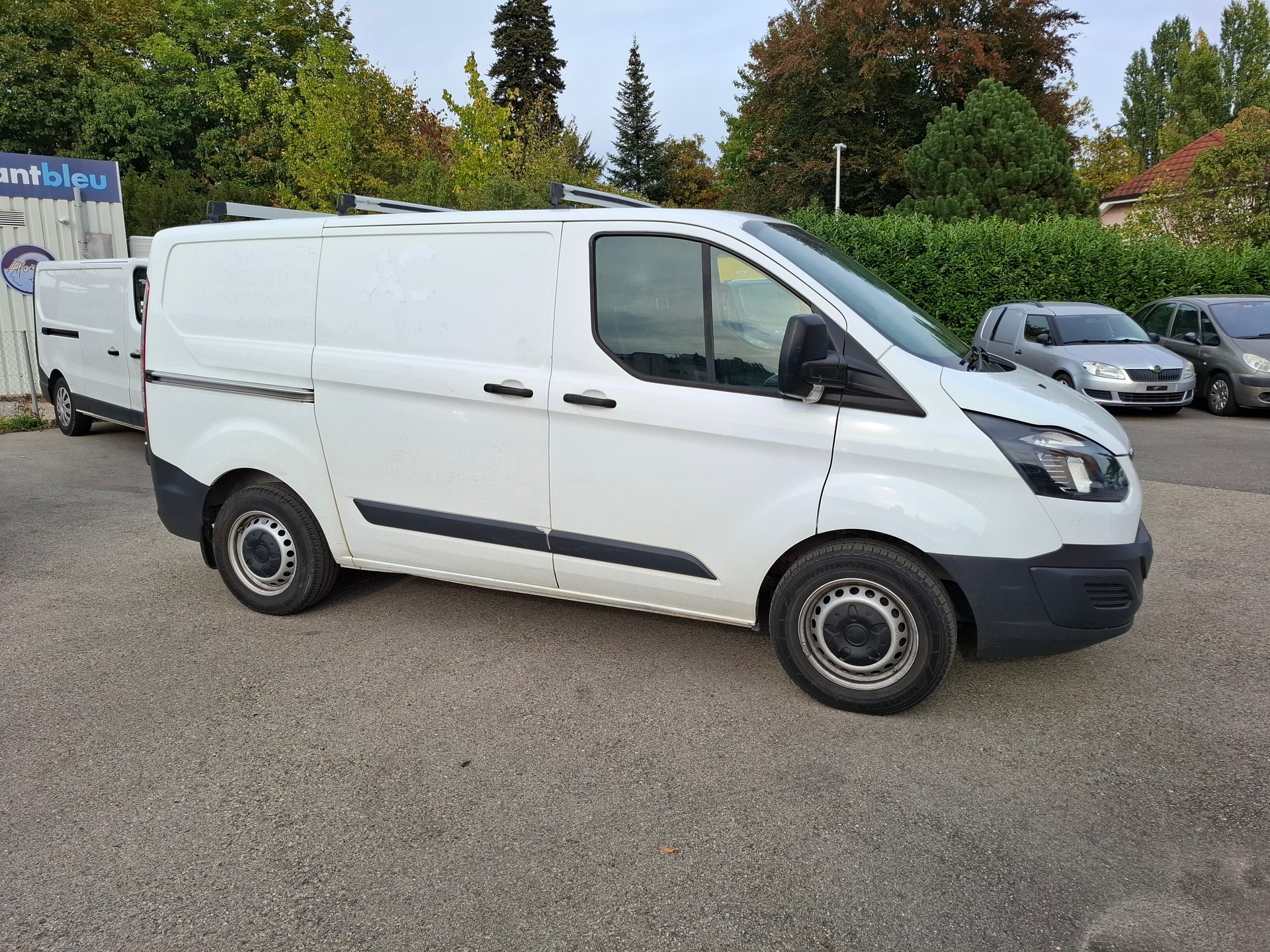FORD Transit Custom Van 250 L1H1 Ambiente-image-5