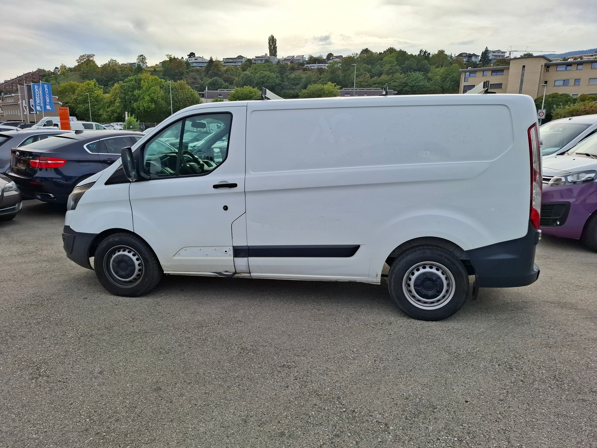 FORD Transit Custom Van 250 L1H1 Ambiente-image-4