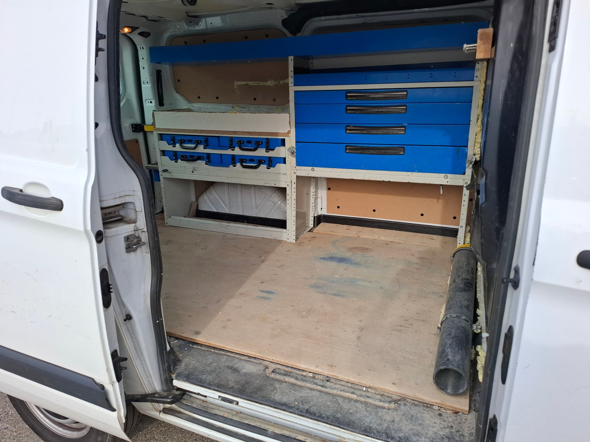 FORD Transit Custom Van 250 L1H1 Ambiente-image-9