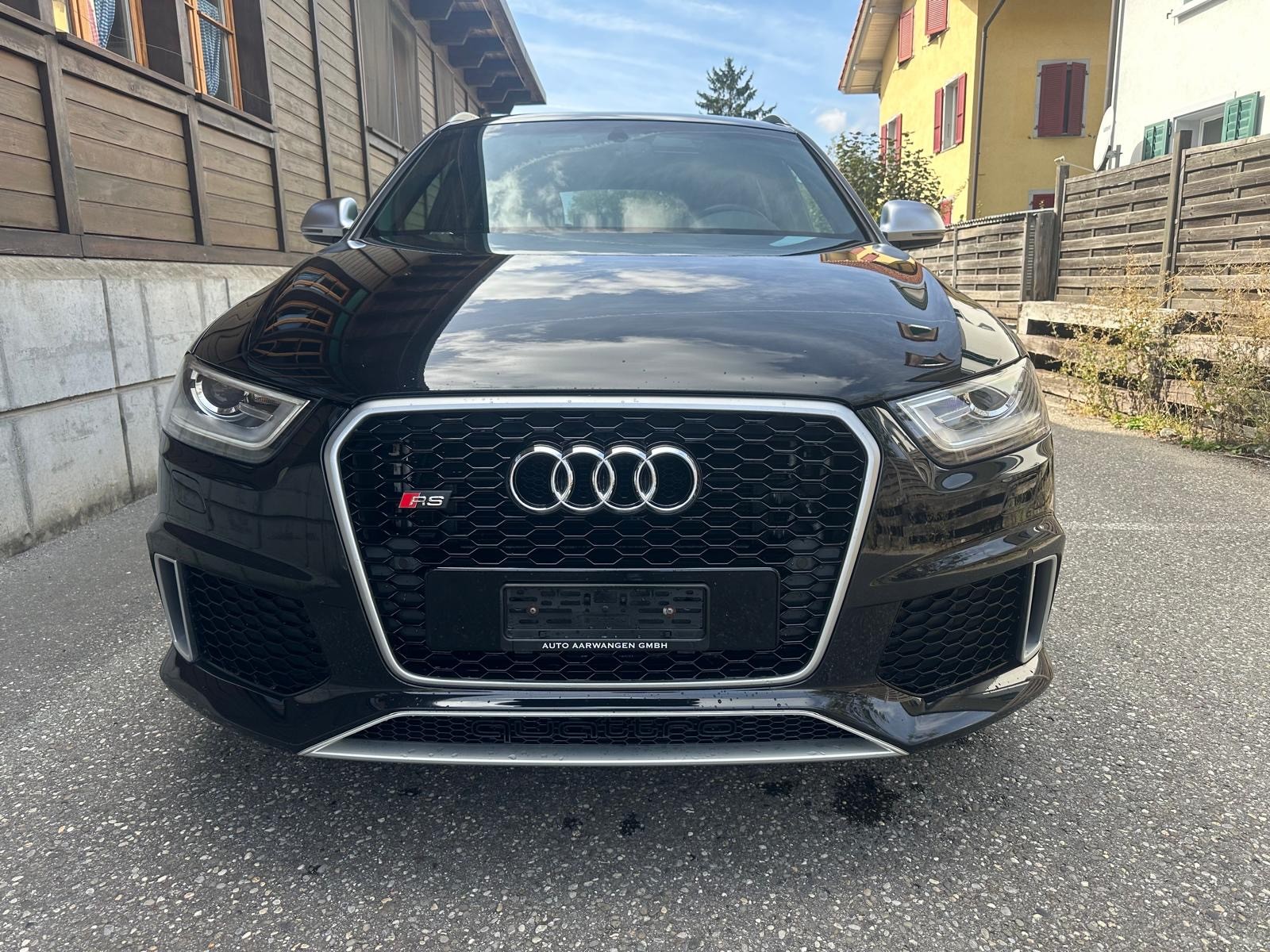 AUDI RS Q3 2.5 TFSI quattro S-tronic-image-4