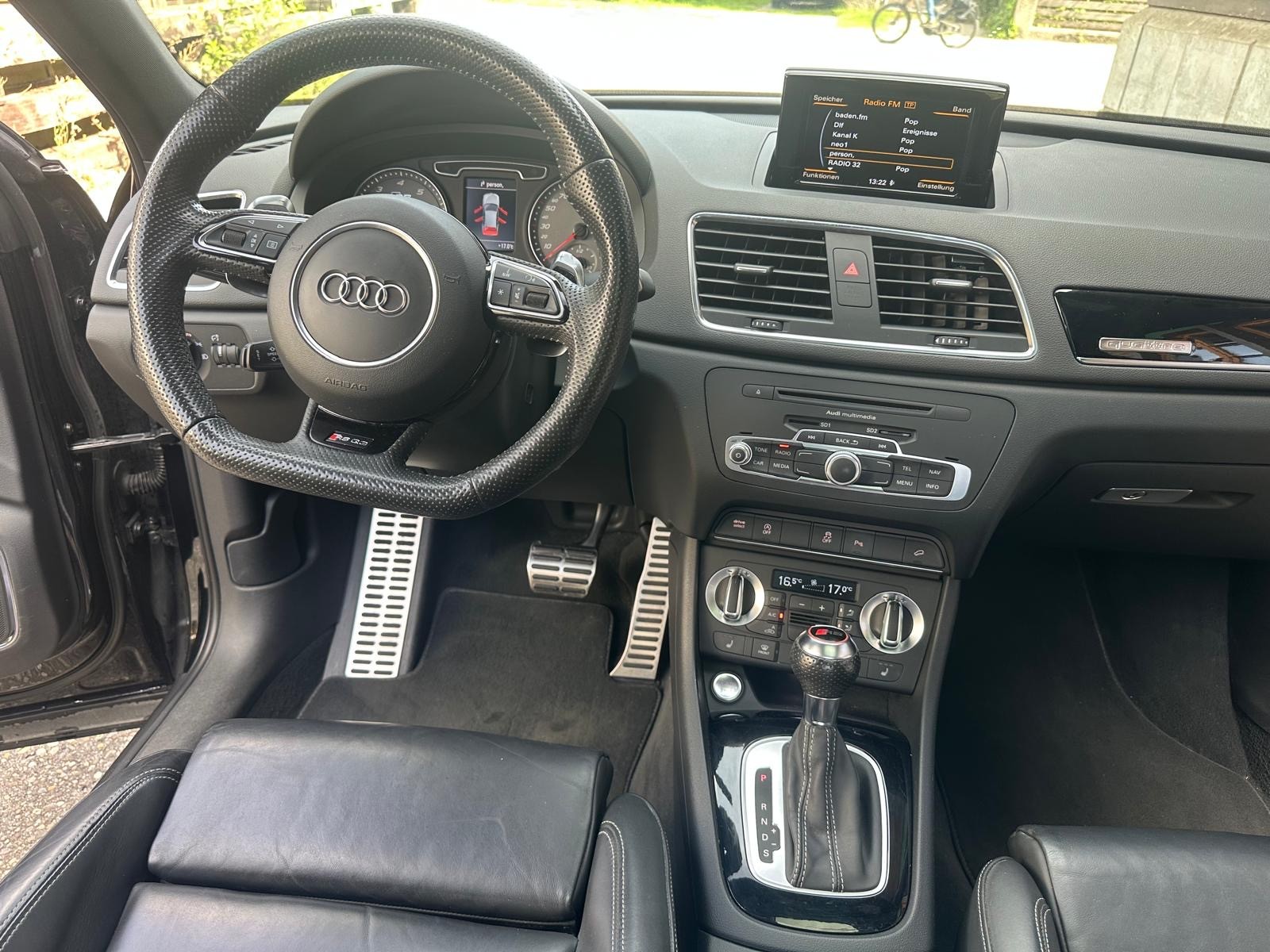 AUDI RS Q3 2.5 TFSI quattro S-tronic-image-8