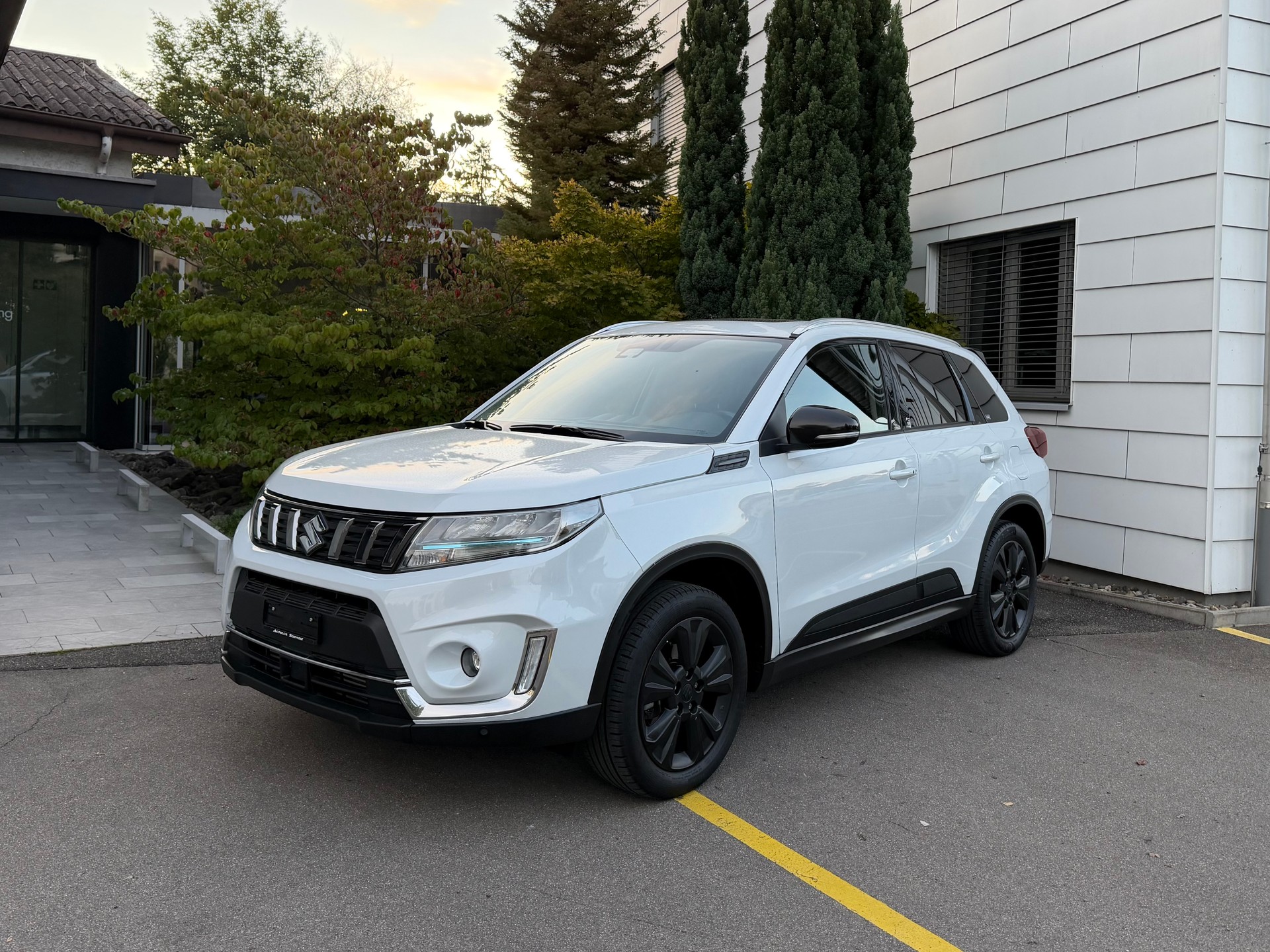 SUZUKI Vitara 1.4 4x4 Boosterjet Compact Top Automatic Allgrip *Vollausstattung*aus 1. Hand*Garantie*-image-1