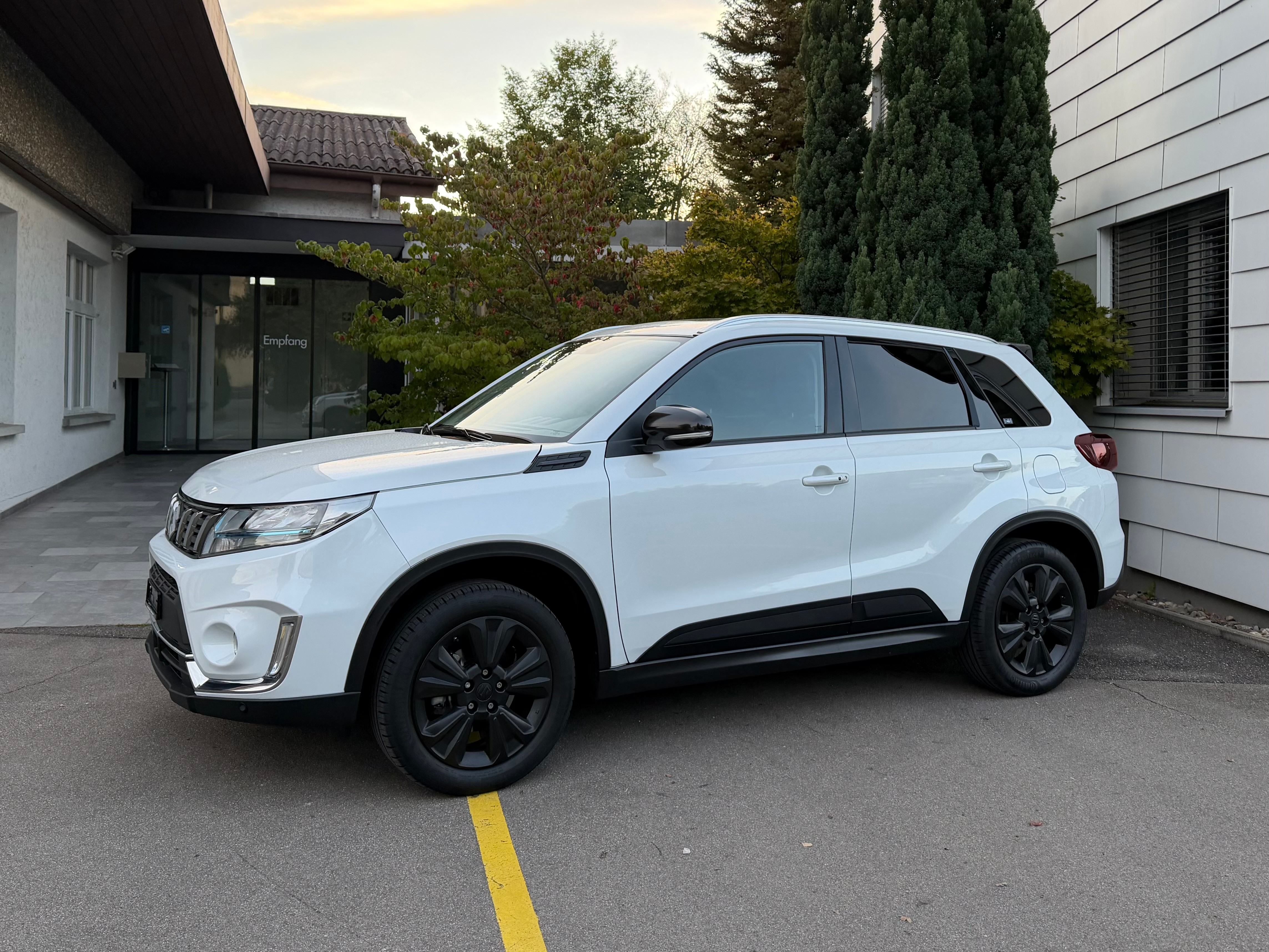 Car photo