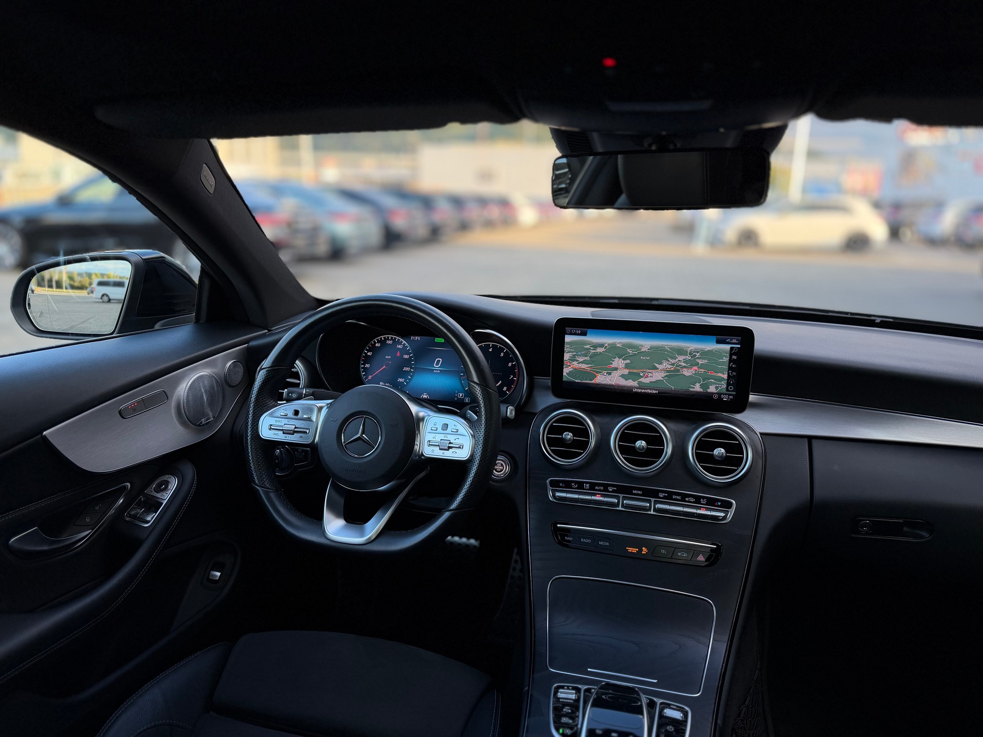 MERCEDES-BENZ C 200 Coupé 4Matic AMG Line 9G-Tronic-image-6