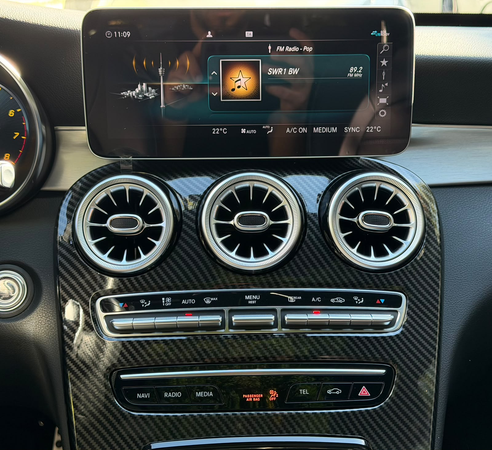 MERCEDES-BENZ C 200 Swiss Star AMG Line 4M 9G-Tronic-image-19