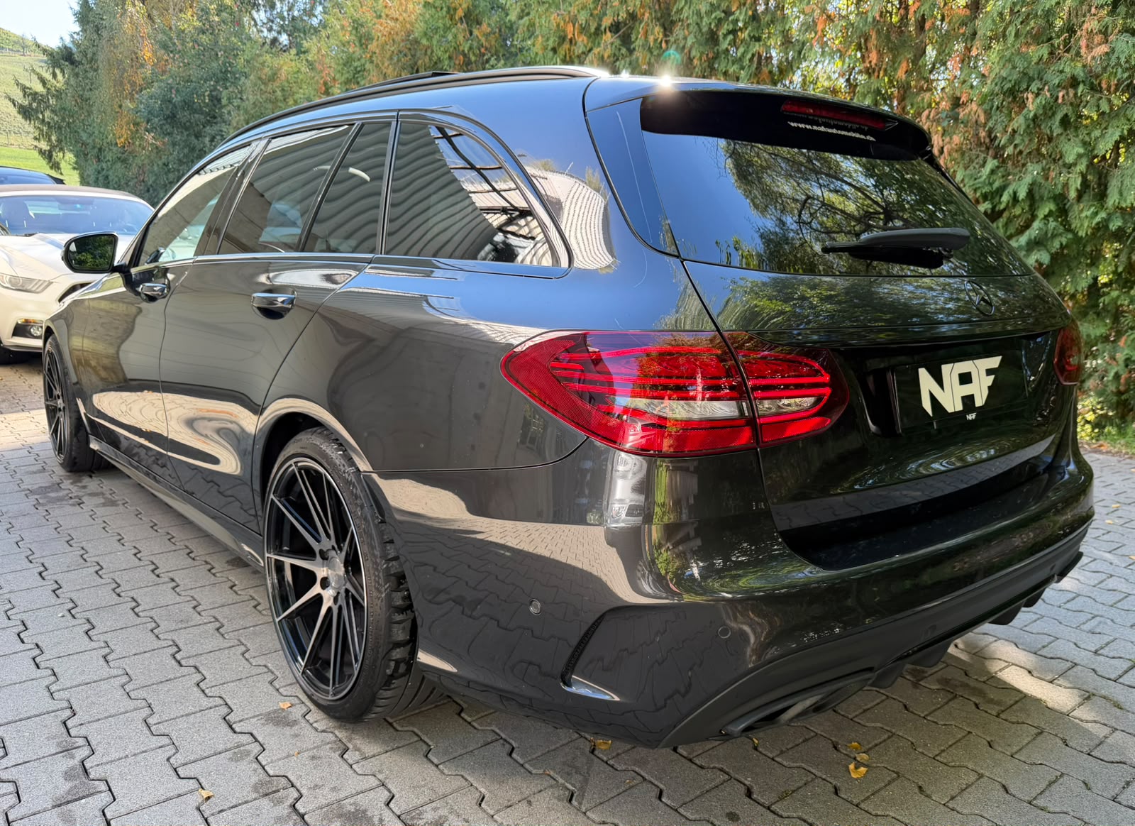 MERCEDES-BENZ C 200 Swiss Star AMG Line 4M 9G-Tronic-showroom-element-2