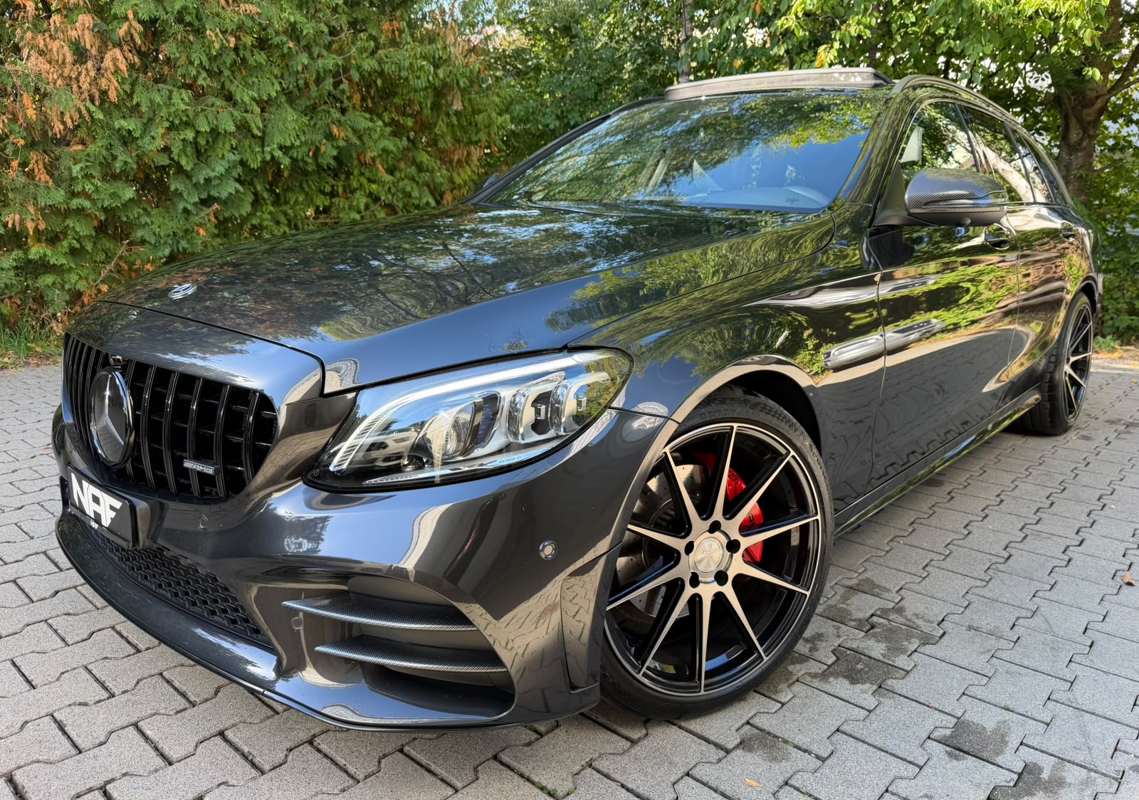 Car photo