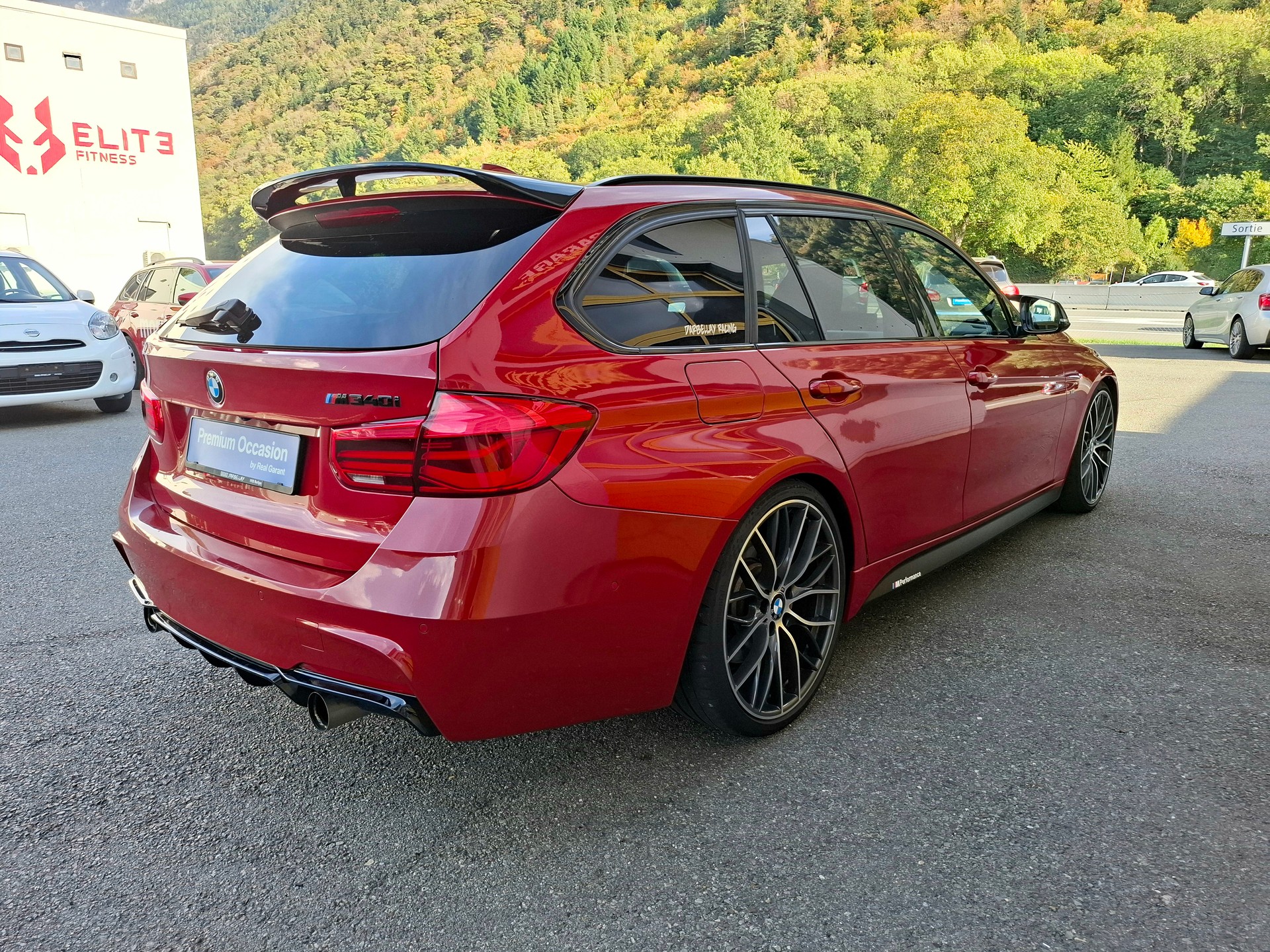 BMW 340i xDrive Touring M Sport Steptronic-image-4