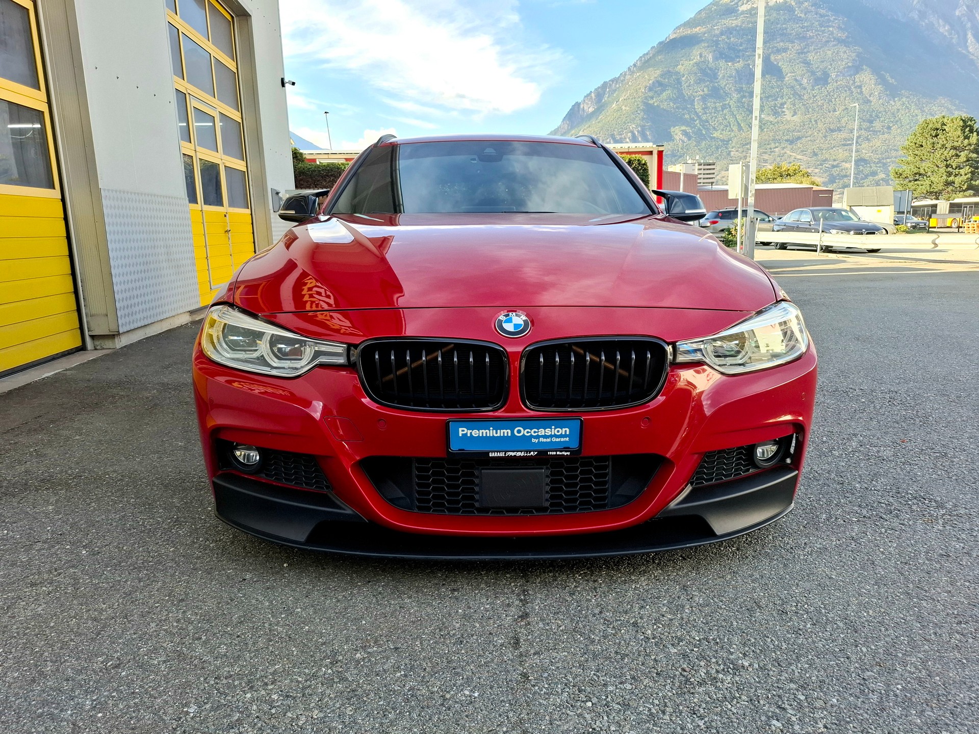 BMW 340i xDrive Touring M Sport Steptronic-image-2