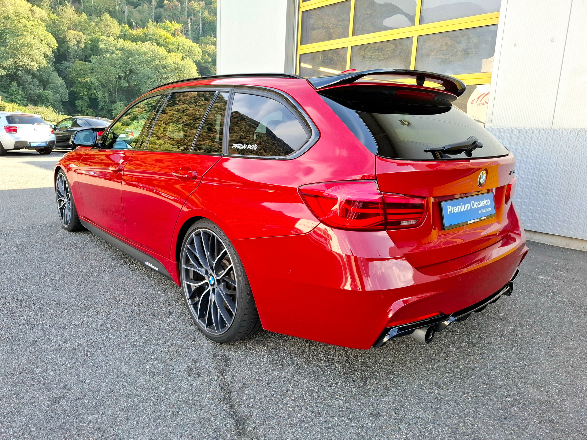 BMW 340i xDrive Touring M Sport Steptronic-image-6