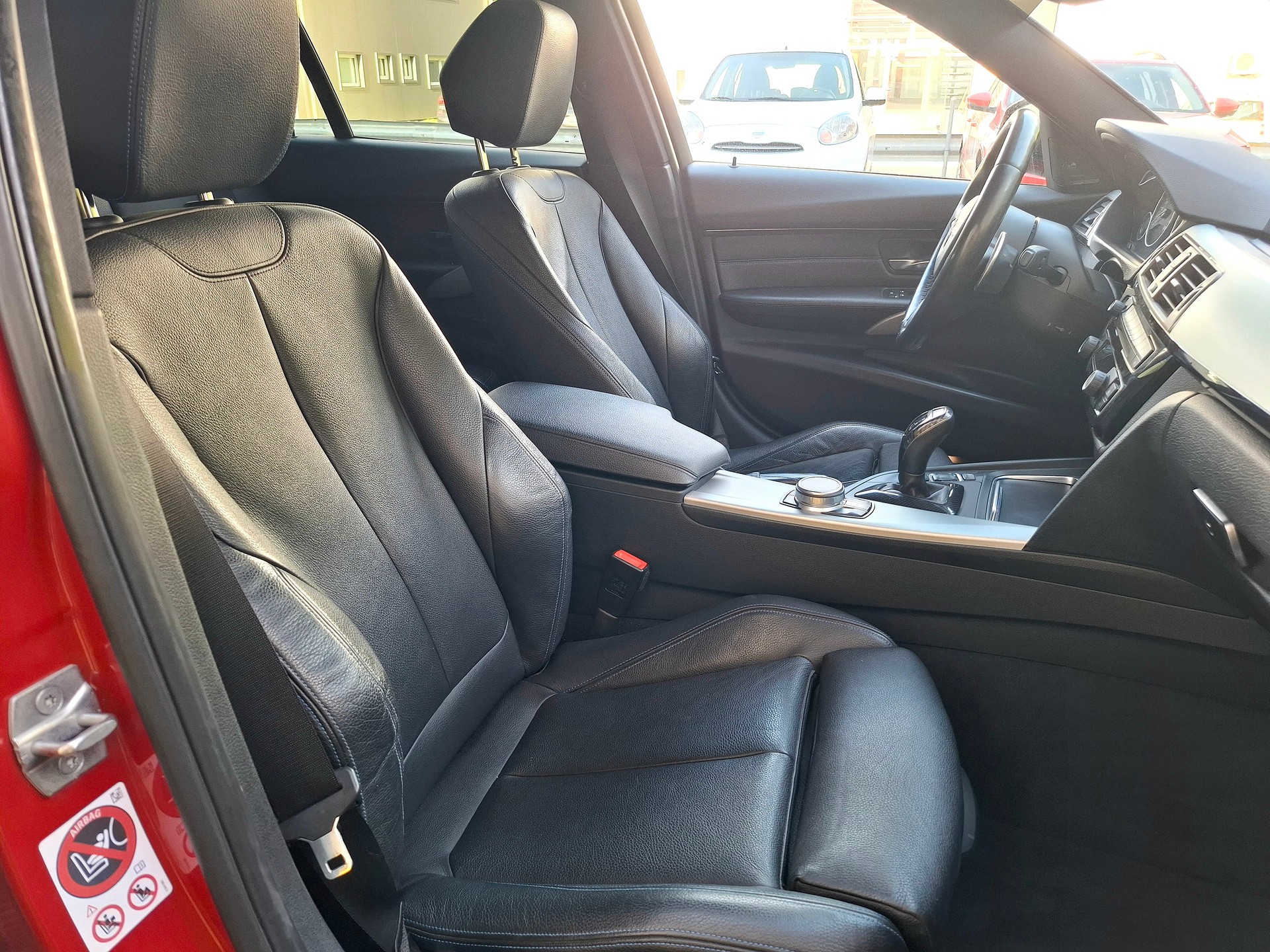 BMW 340i xDrive Touring M Sport Steptronic-image-14