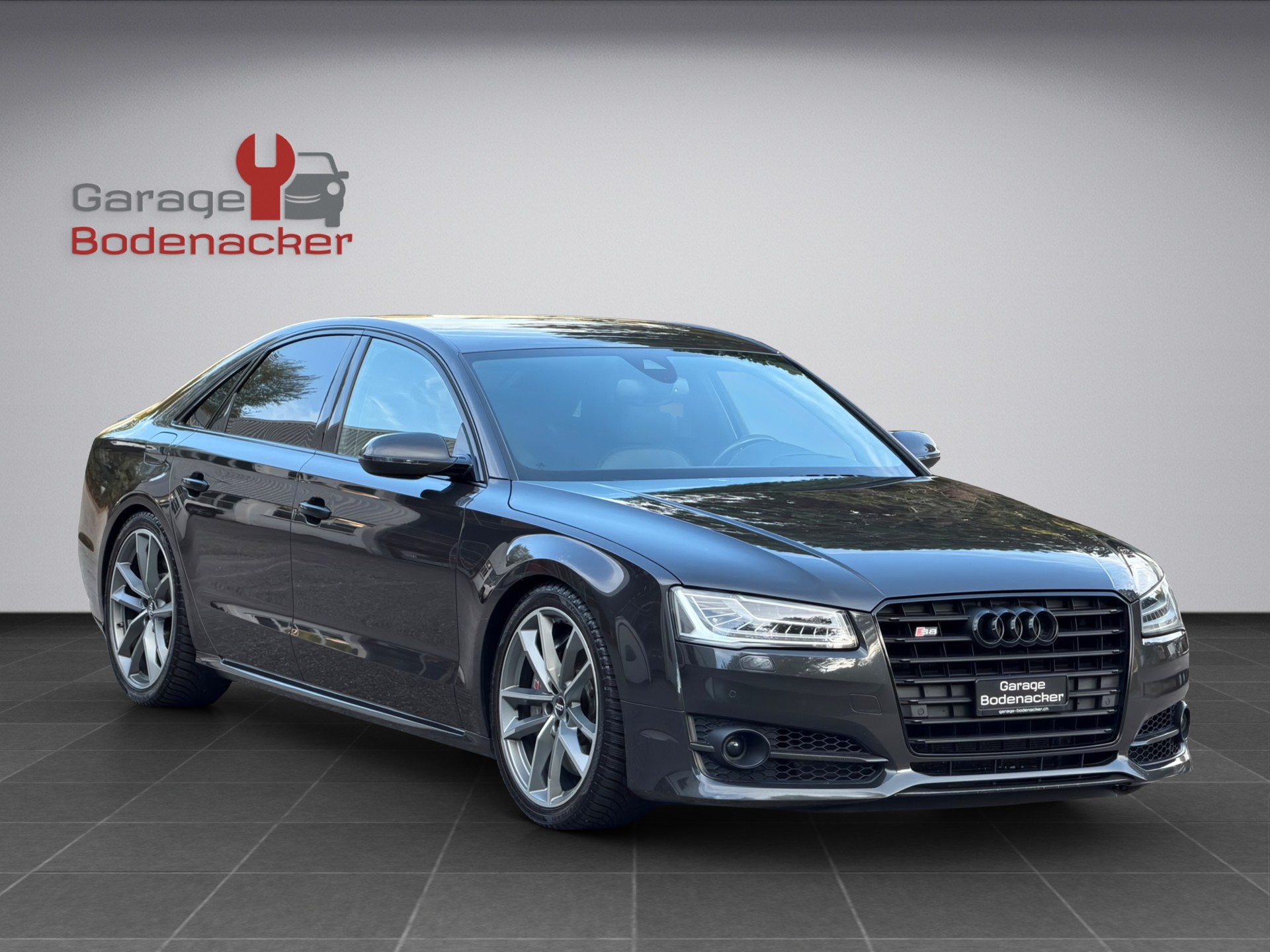 AUDI S8 4.0 TFSI V8 plus quattro tiptronic * 605 PS * Facelift * Carbon Paket * Standheizung *-image-6