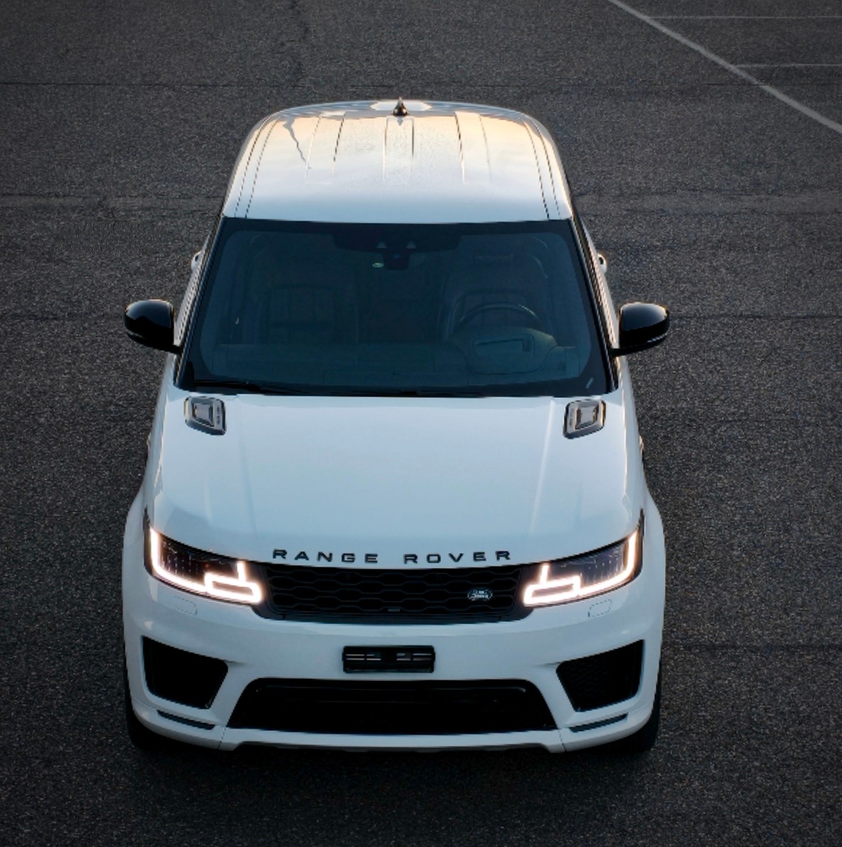 LAND ROVER 5.0 V8 SC HSE Dynamic-image-3
