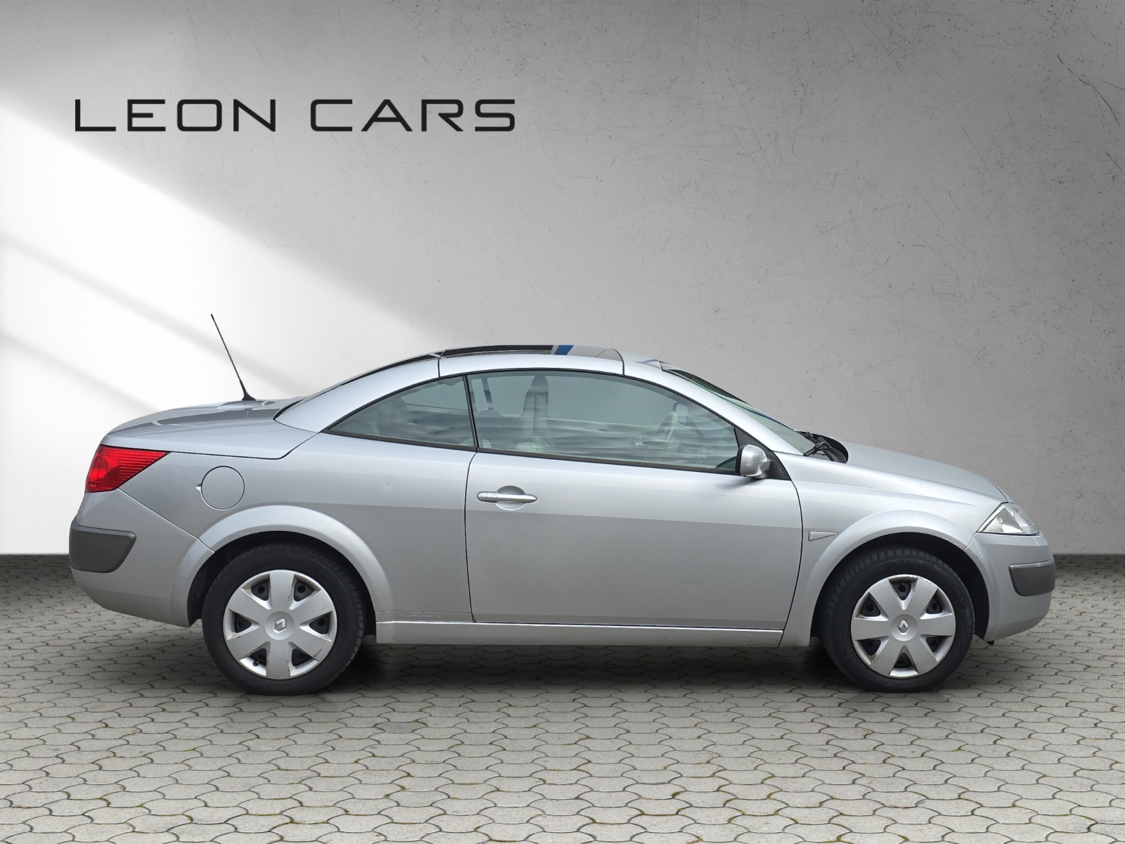 RENAULT Mégane C-C 2.0 16V Automat-image-3