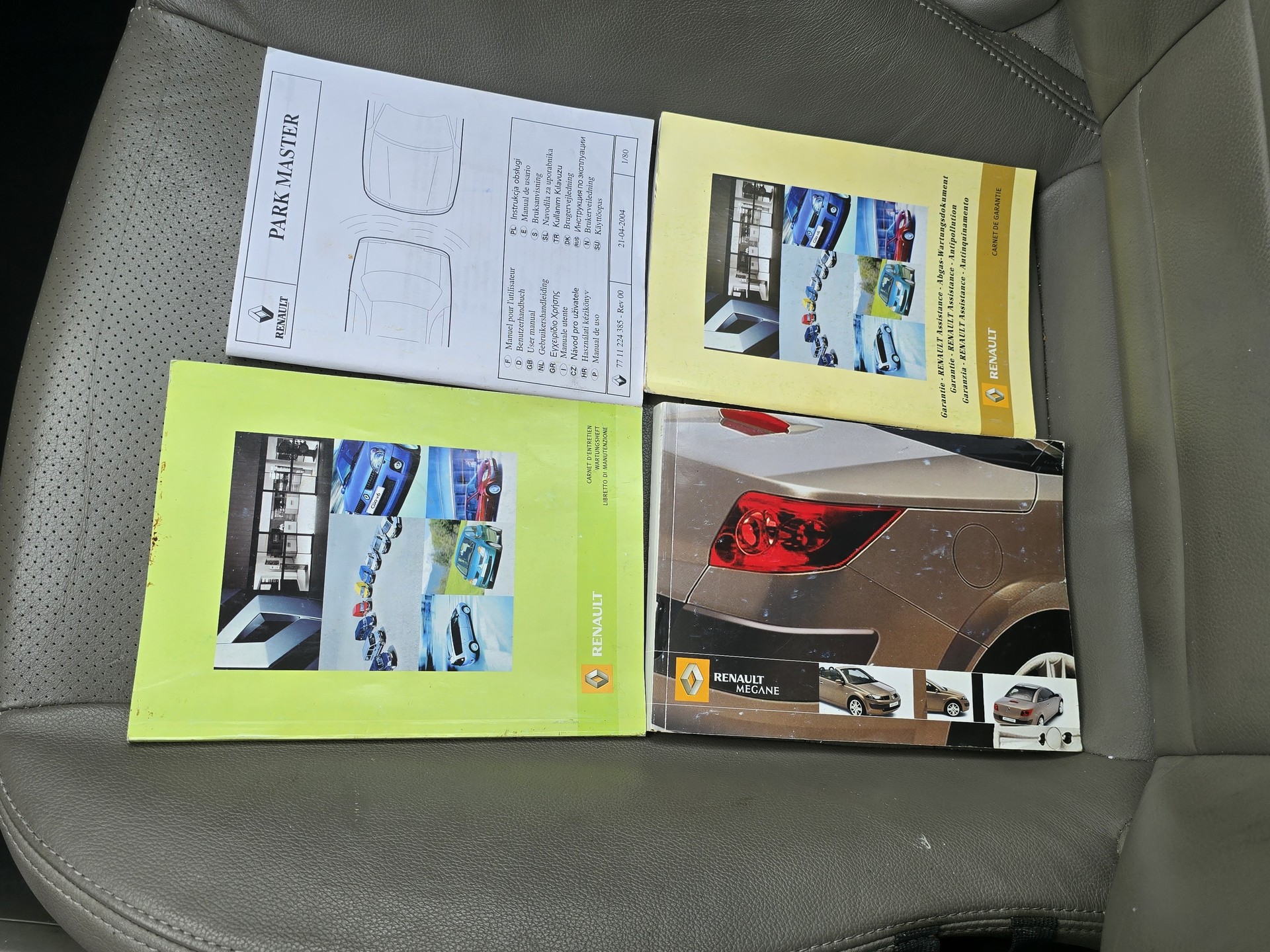 RENAULT Mégane C-C 2.0 16V Automat-image-28