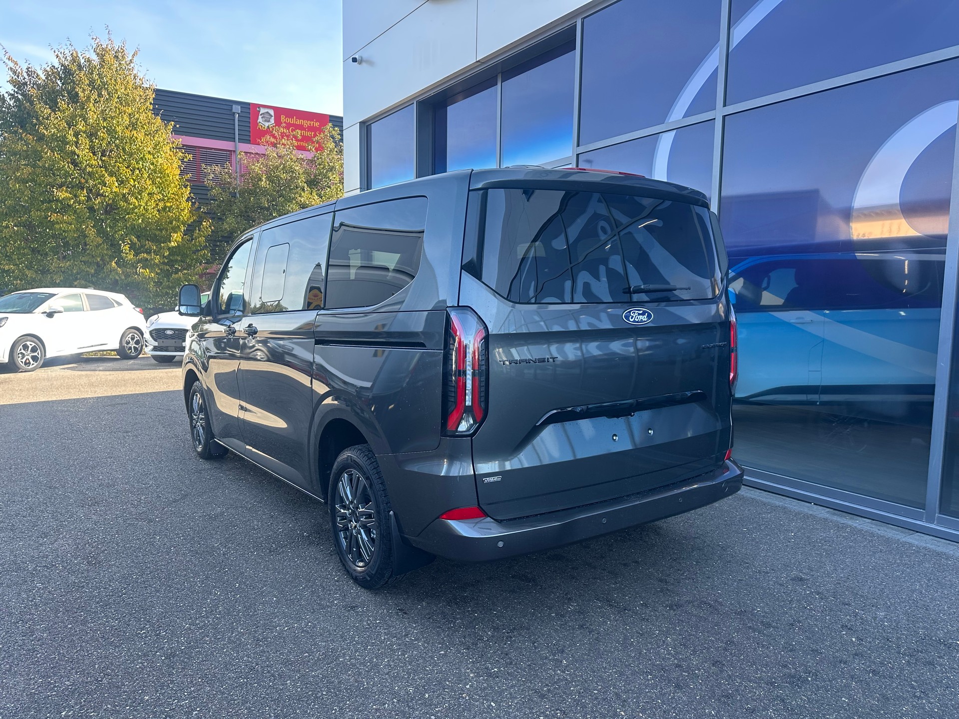 FORD Transit C combi 340 L1 2.5 Dur PHEV/Aut.-image-3
