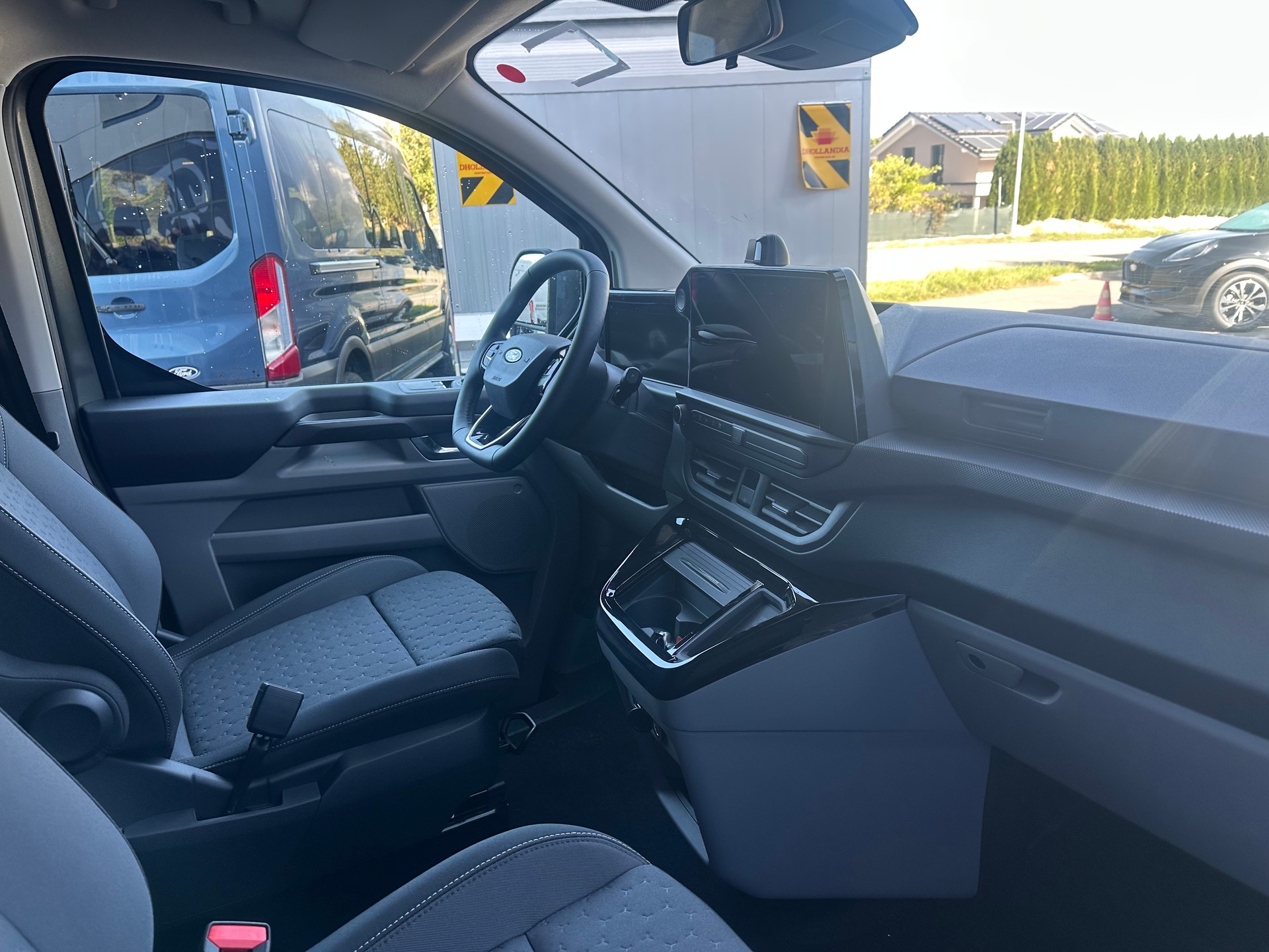 FORD Transit C combi 340 L1 2.5 Dur PHEV/Aut.-image-24