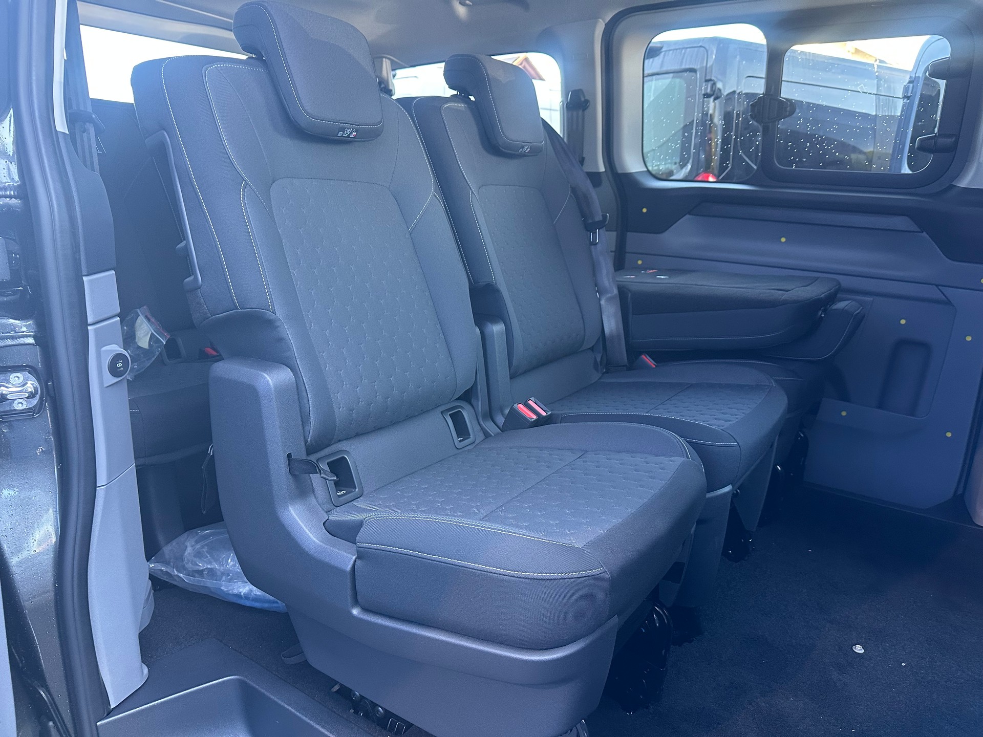 FORD Transit C combi 340 L1 2.5 Dur PHEV/Aut.-image-25