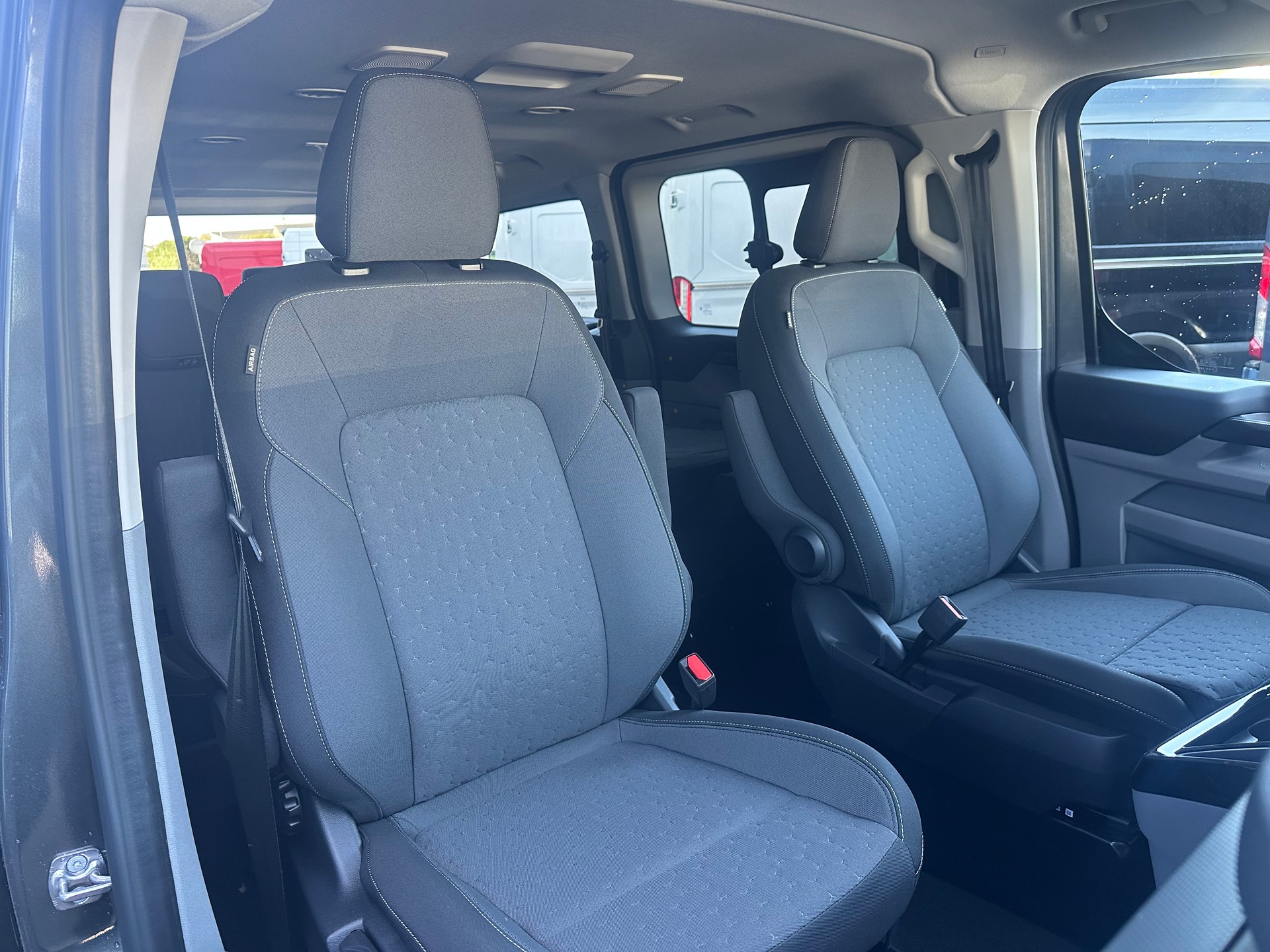FORD Transit C combi 340 L1 2.5 Dur PHEV/Aut.-image-26