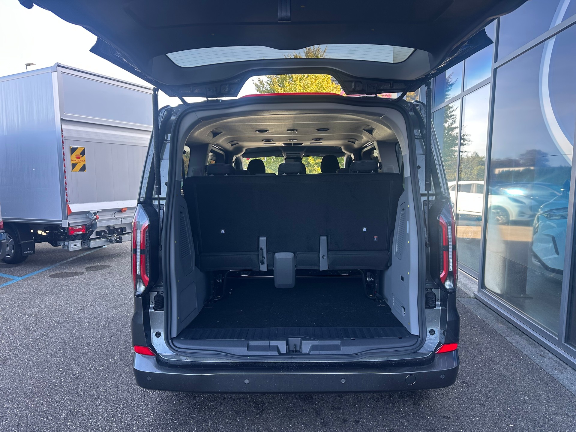 FORD Transit C combi 340 L1 2.5 Dur PHEV/Aut.-image-6