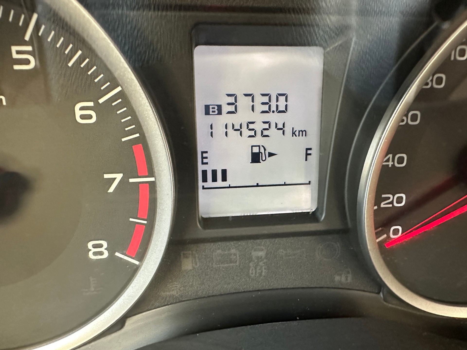 SUBARU XV 1.6 Swiss AWD-image-11
