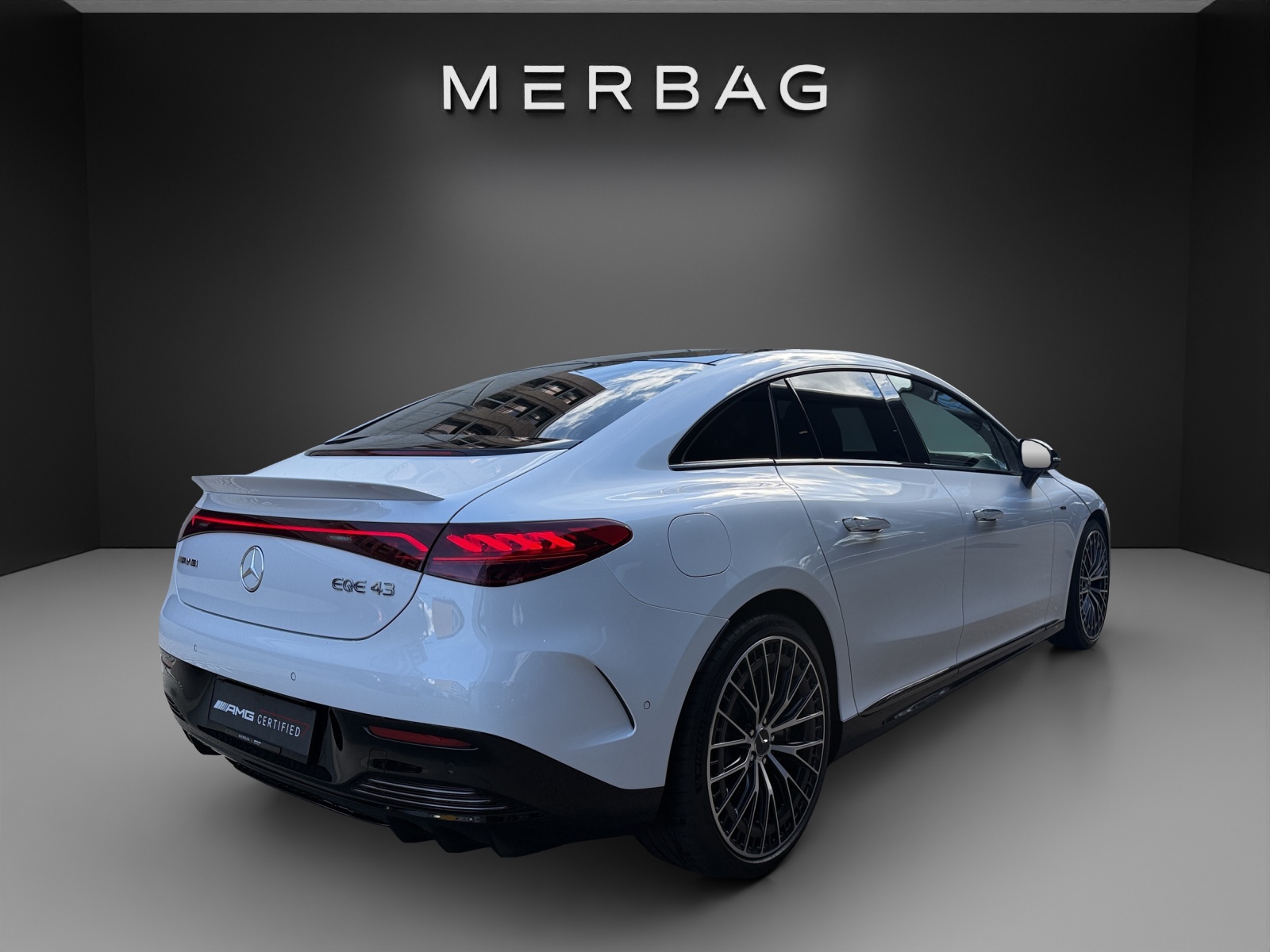 MERCEDES-BENZ EQE 43 AMG 4 Matic-image-7