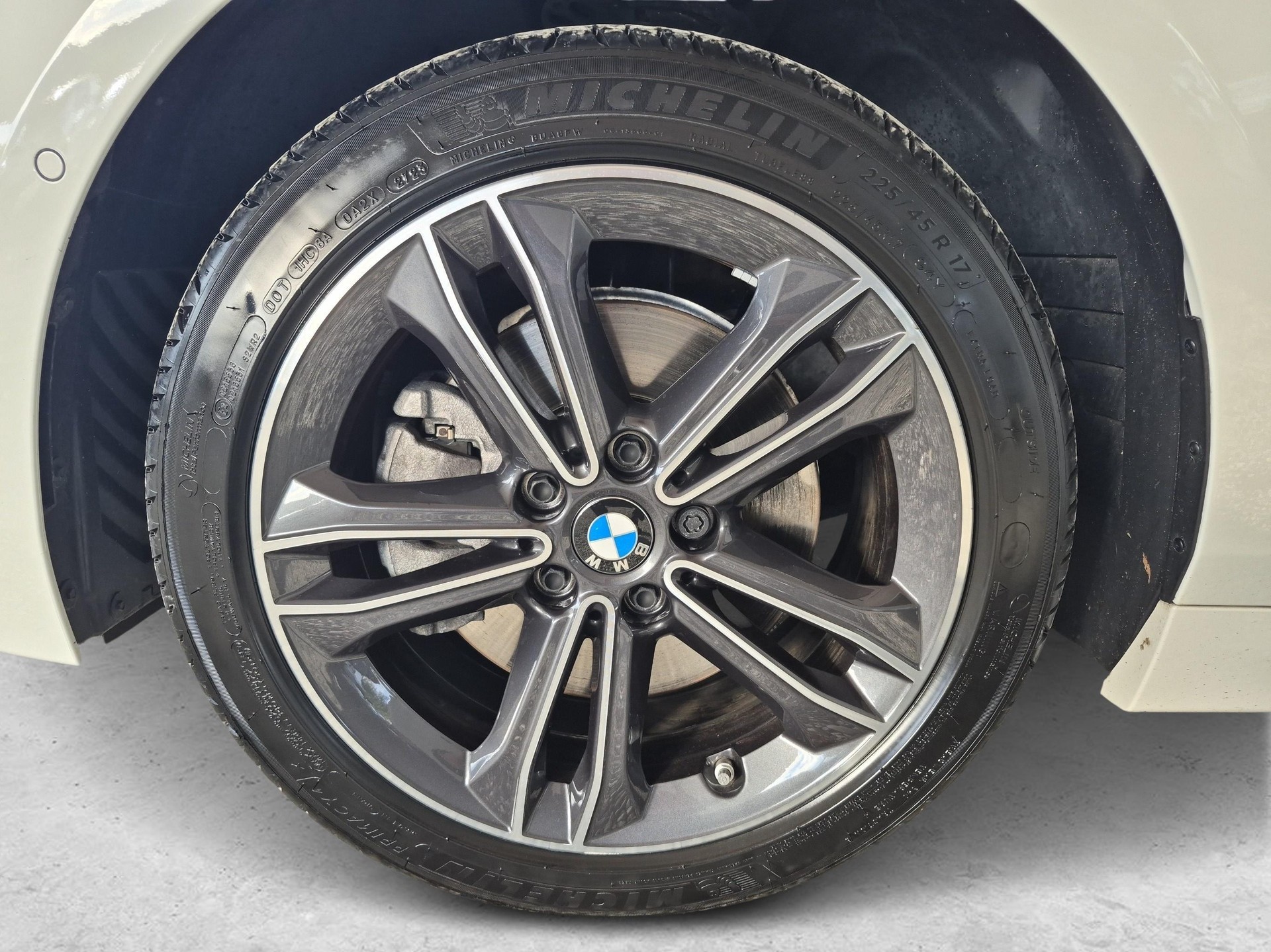 BMW 1er Reihe F40 118i-image-17
