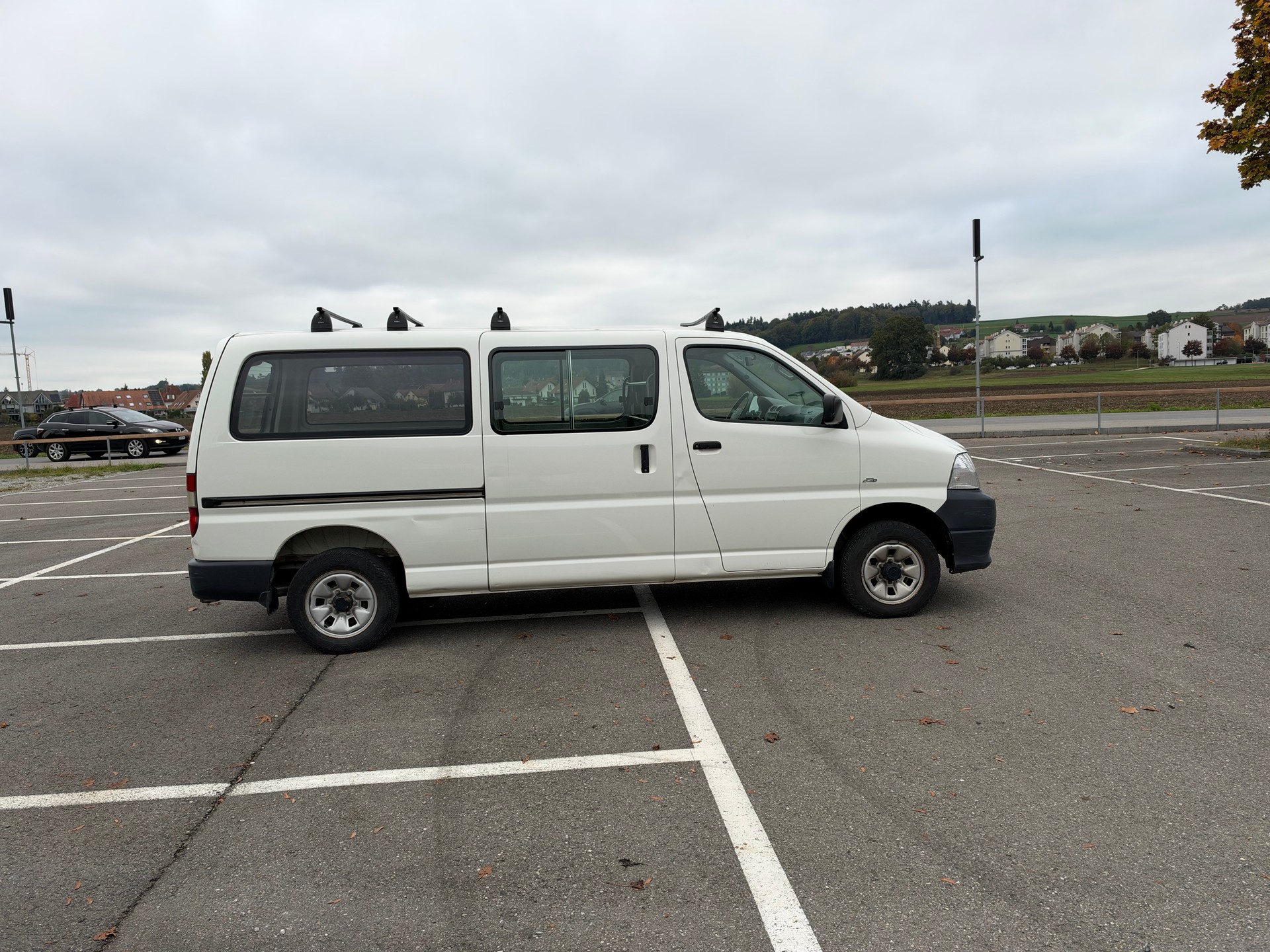 TOYOTA Hiace D-4D Kombi 4WD SWB-image-3