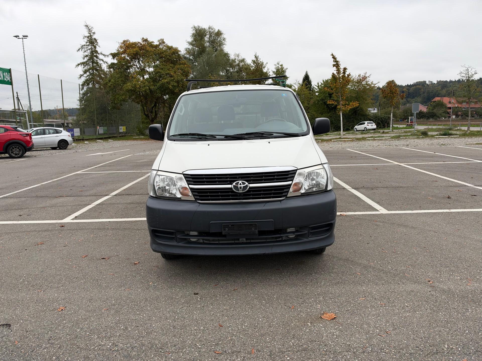 TOYOTA Hiace D-4D Kombi 4WD SWB-image-2