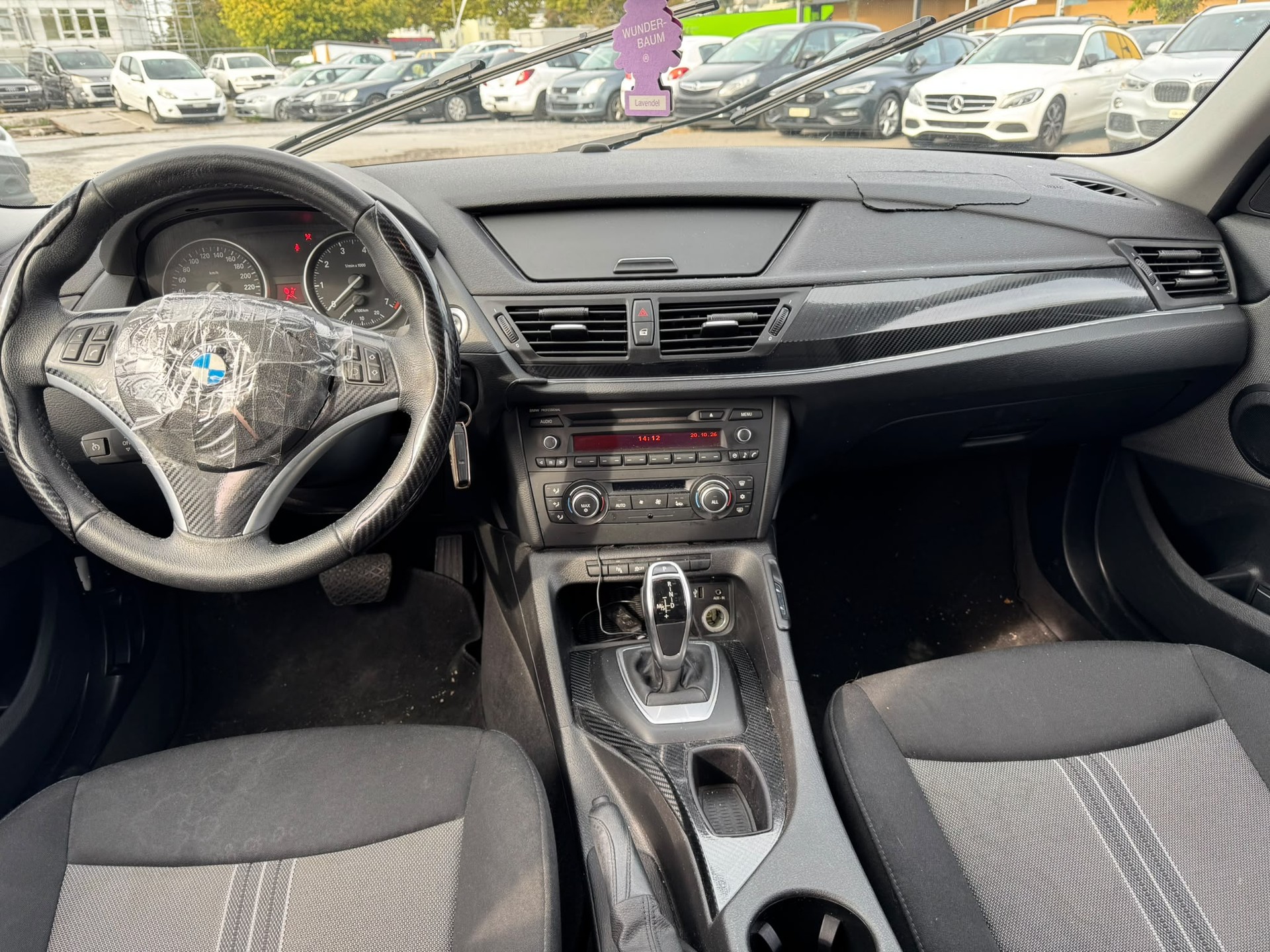 BMW X1 xDrive 20i Steptronic-image-8