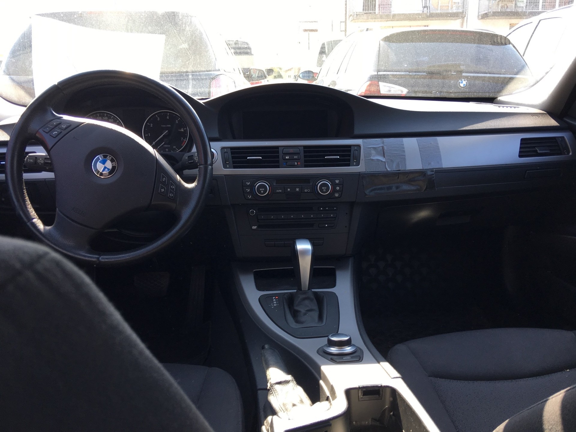 BMW 330xi Touring Steptronic-image-1