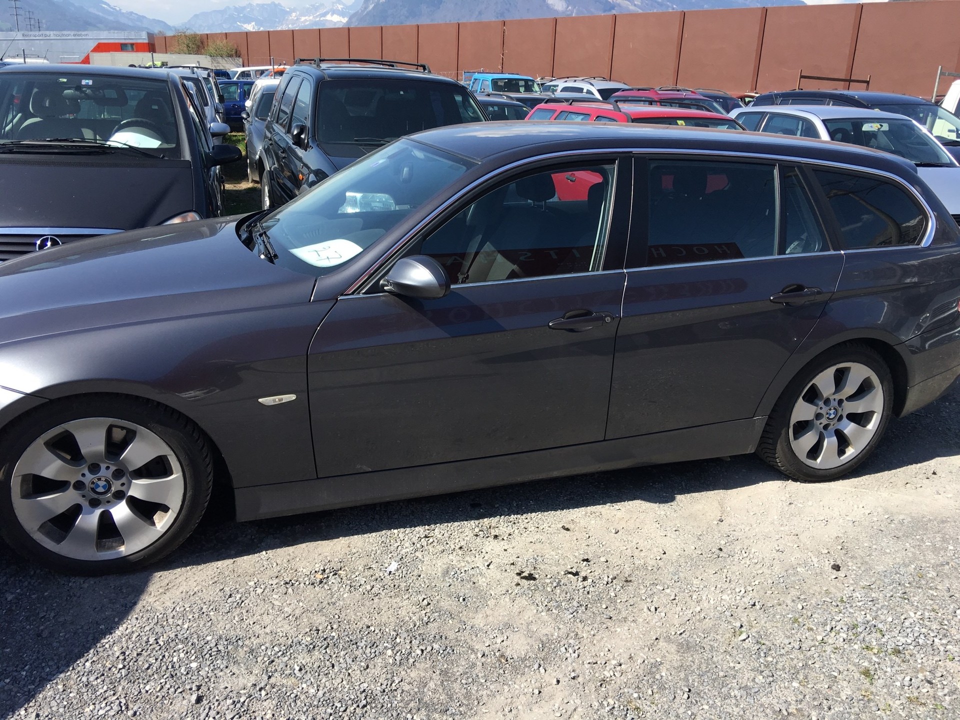 BMW 330xi Touring Steptronic-image-4