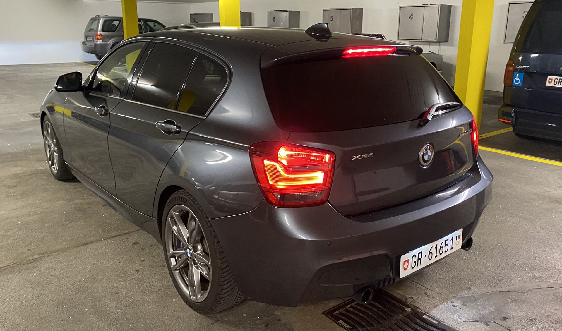 BMW M135i xDrive Steptronic-image-3