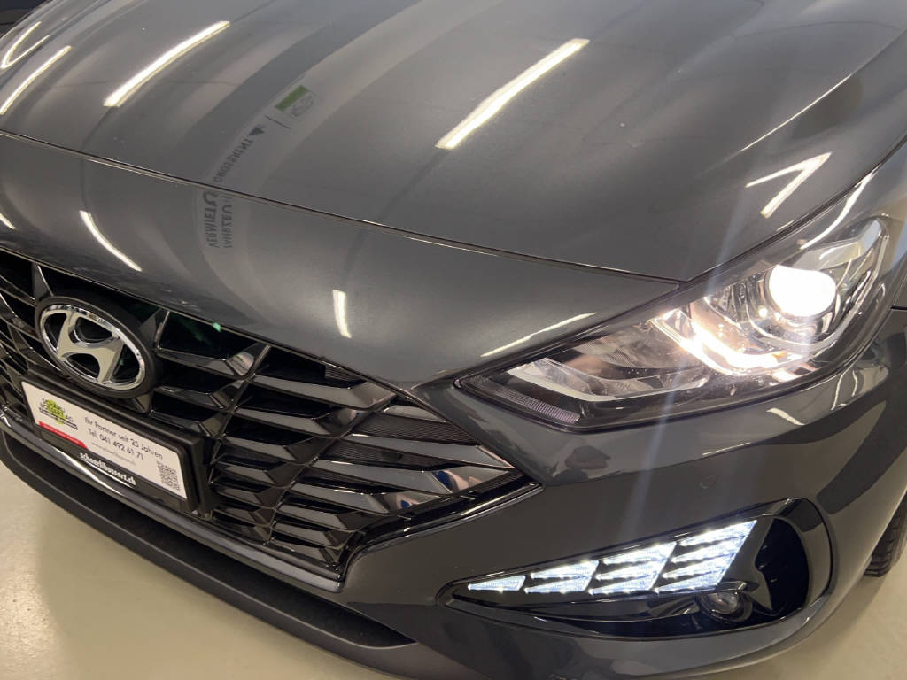HYUNDAI i30 1.5 T-GDi Amplia-image-1