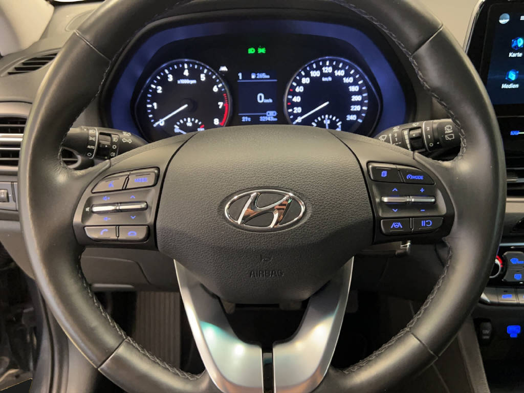HYUNDAI i30 1.5 T-GDi Amplia-image-7