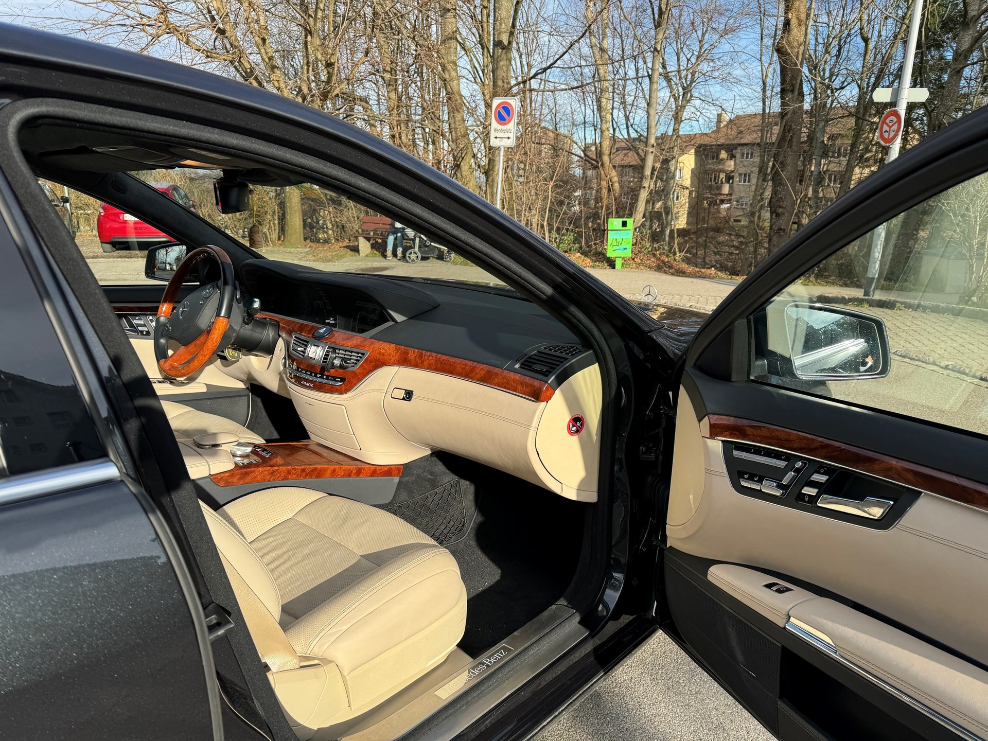 MERCEDES-BENZ S 500 L BlueEfficiency SS 4Matic 7G-Tronic-image-2