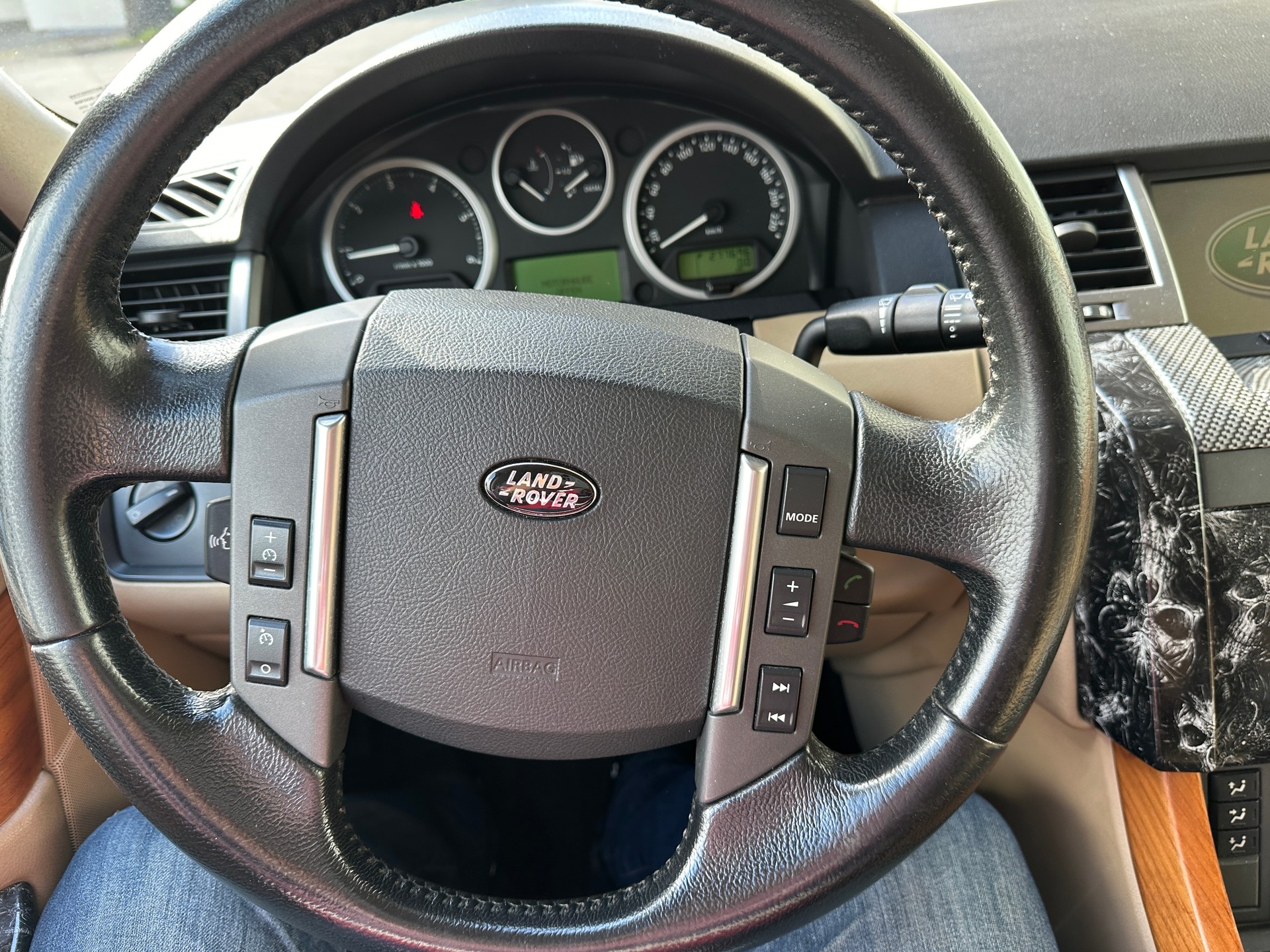 LAND ROVER RANGE ROVER SPORT-image-8