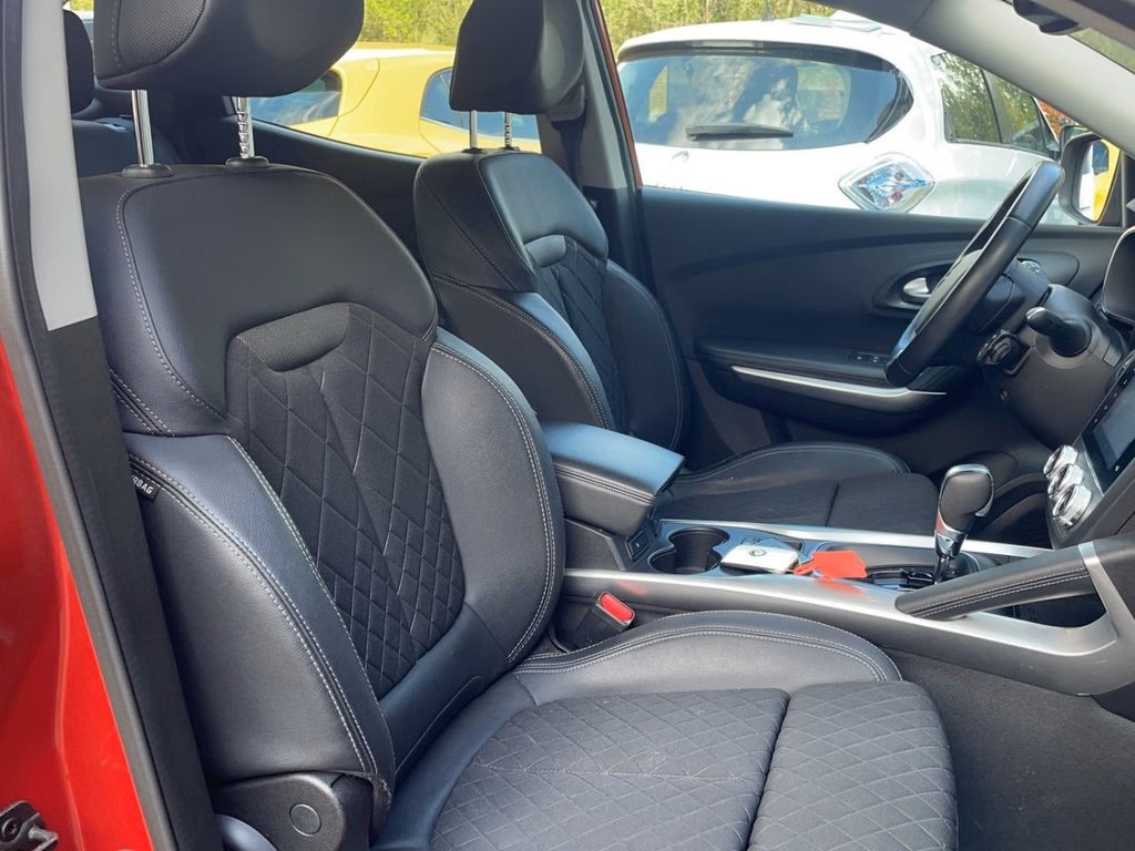 RENAULT Kadjar 1.3 16V Turbo Intens EDC-image-13