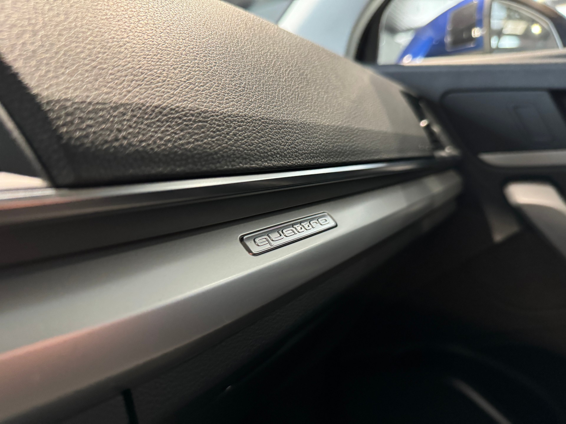 AUDI Q5 40 TDI sport quattro S-tronic-image-16